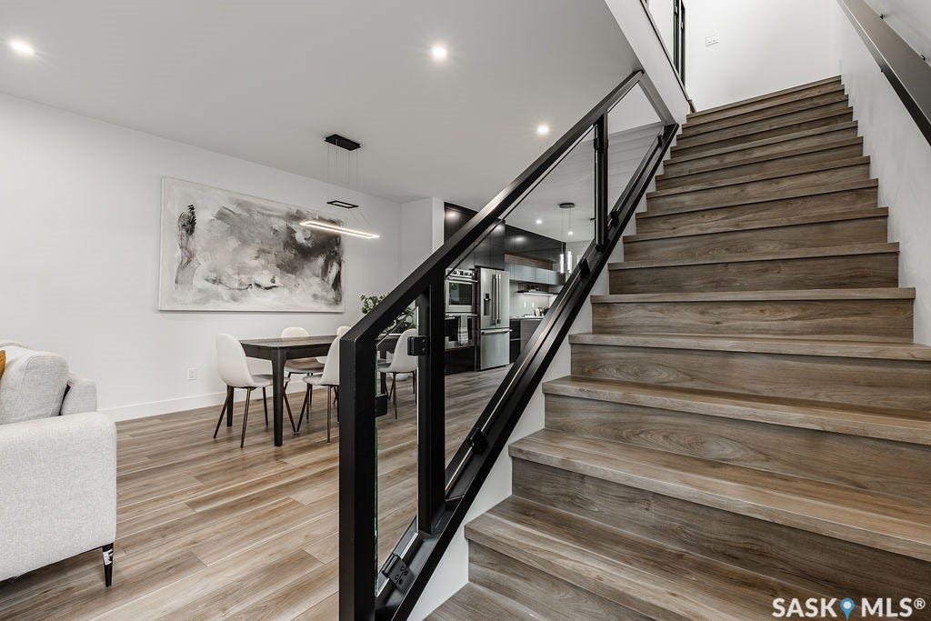 1139 13th Street E, Saskatoon SK S7H 0B8