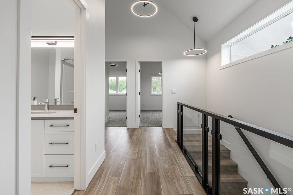 1139 13th Street E, Saskatoon SK S7H 0B8
