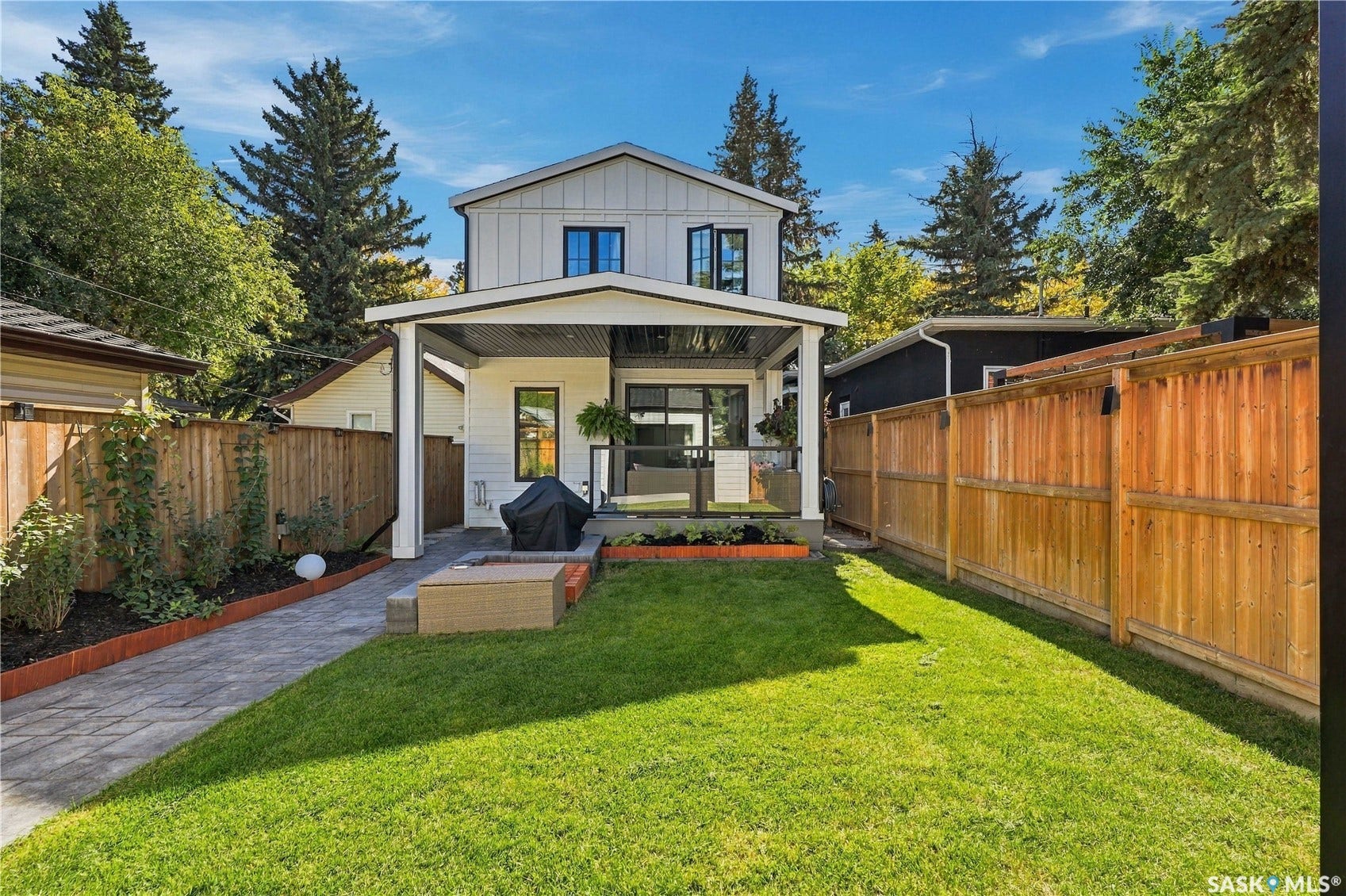 1029 Colony Street, Saskatoon SK S7N 0S3