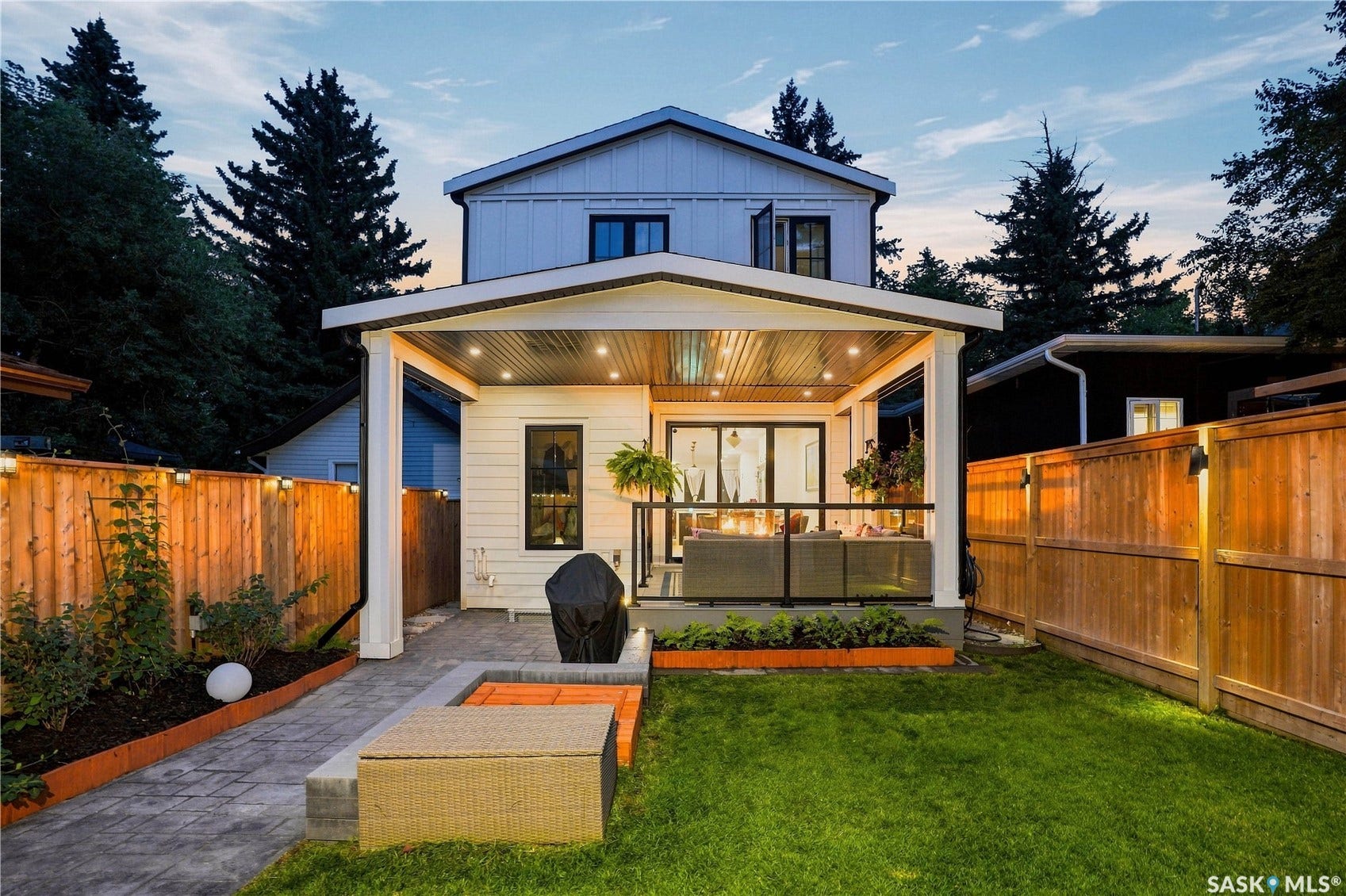 1029 Colony Street, Saskatoon SK S7N 0S3