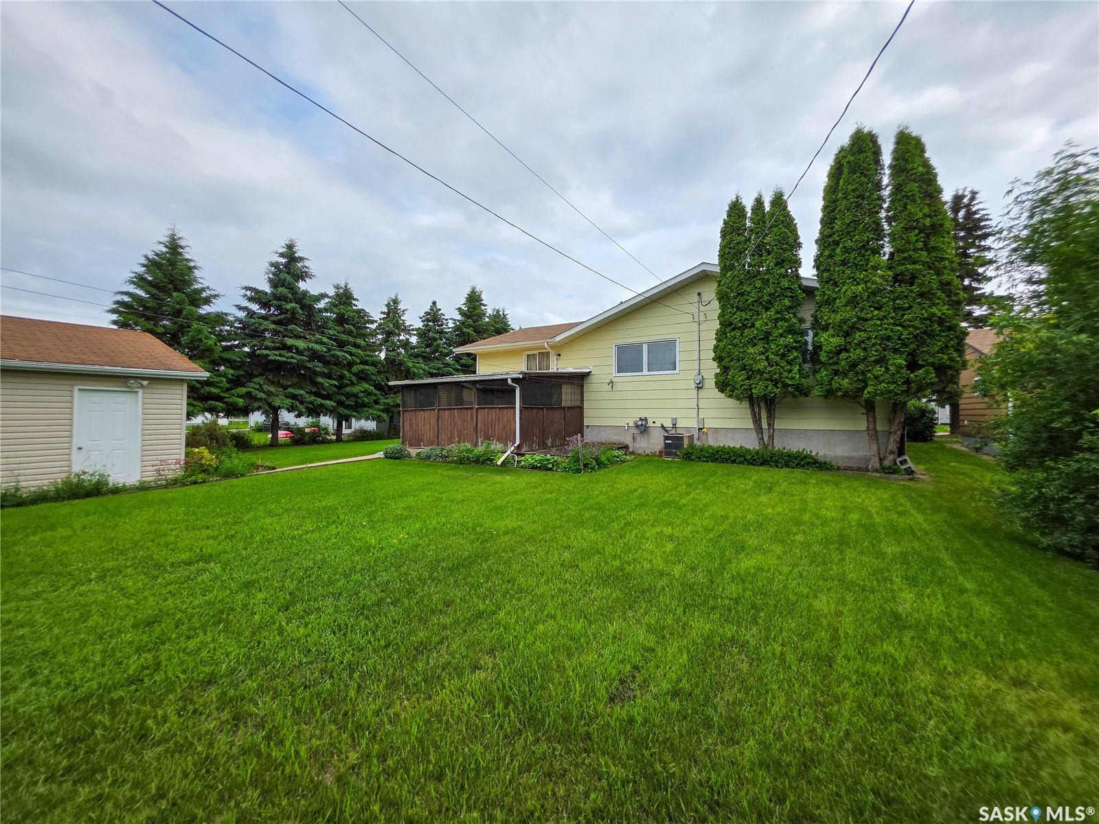 618 4th Avenue W, Melville SK S0A 2P0