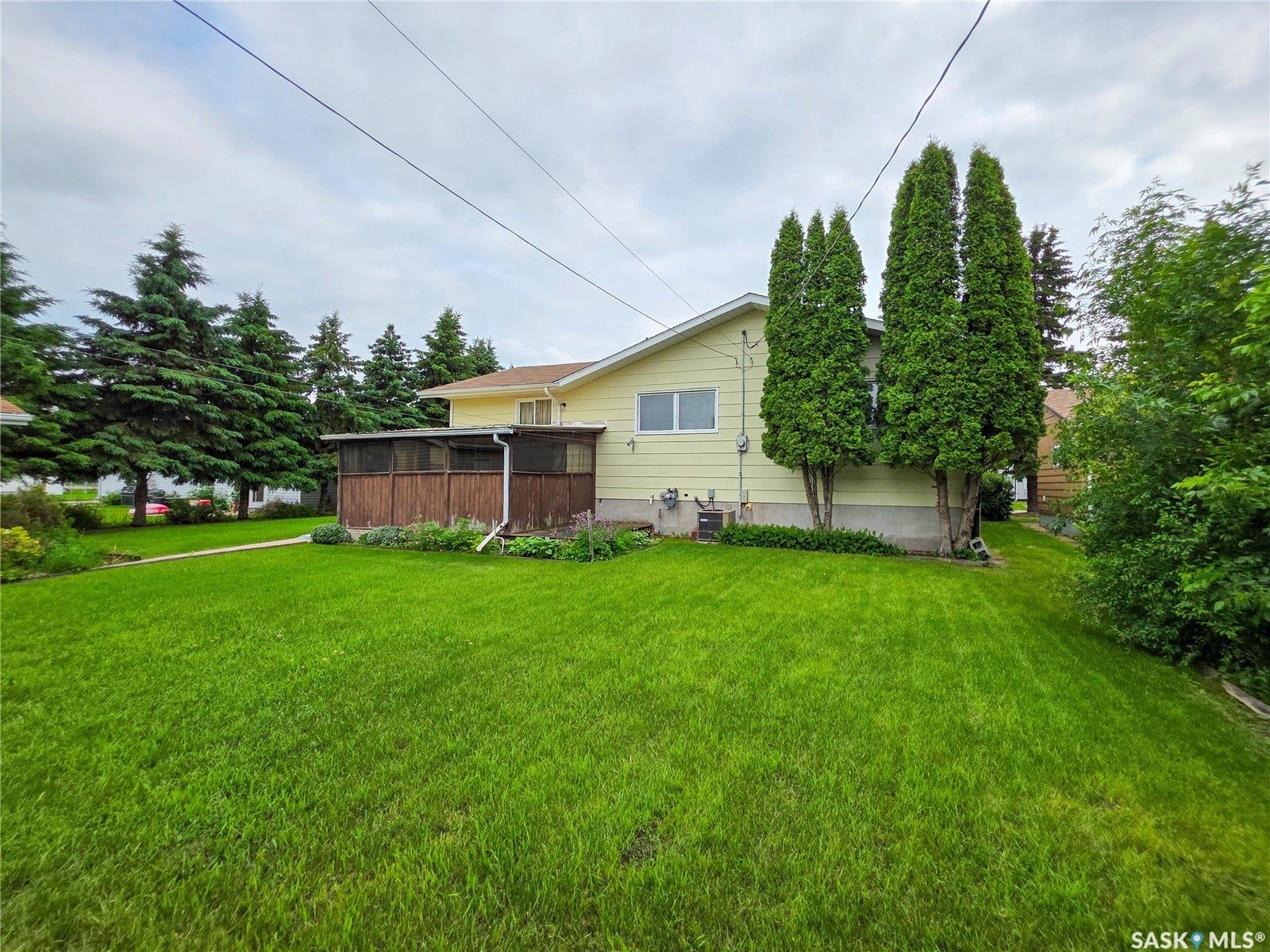 618 4th Avenue W, Melville SK S0A 2P0