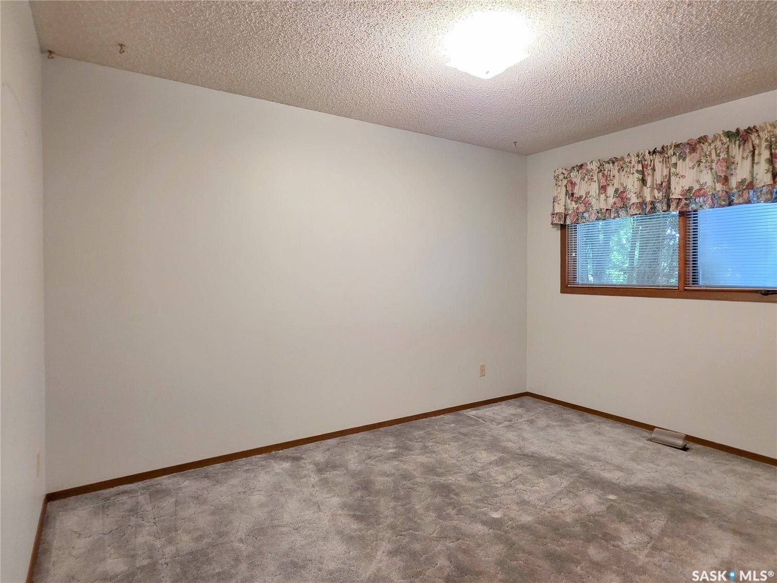 618 4th Avenue W, Melville SK S0A 2P0