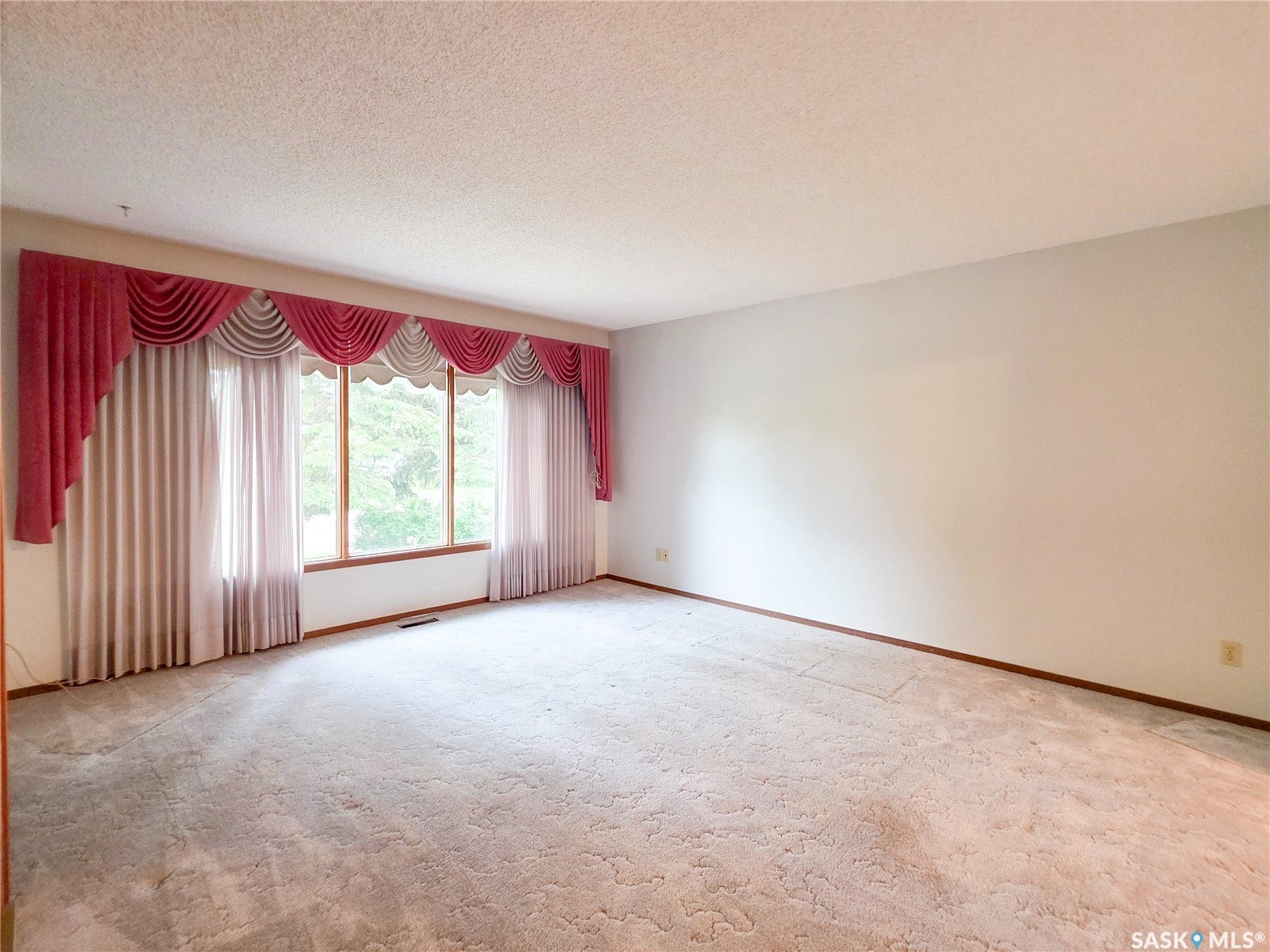 618 4th Avenue W, Melville SK S0A 2P0