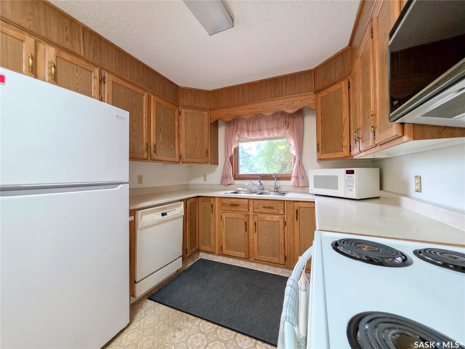 618 4th Avenue W, Melville SK S0A 2P0