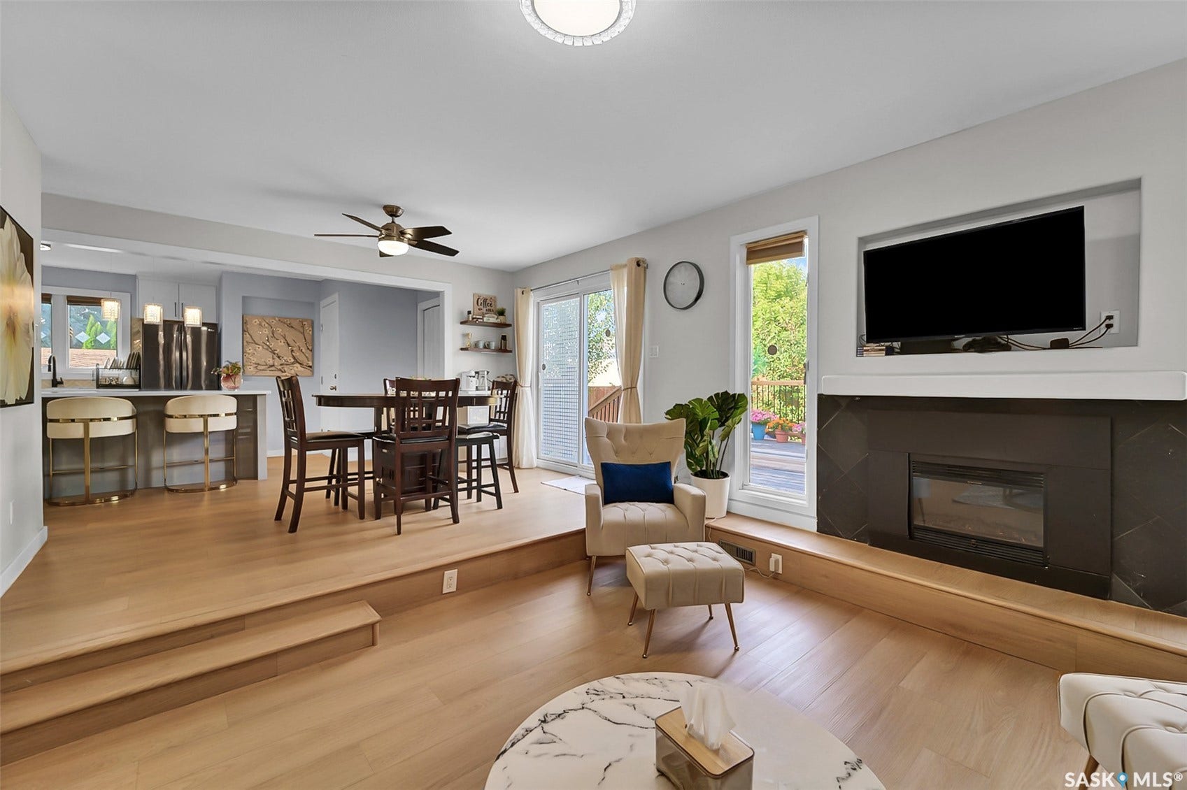 19 Barr Place, Saskatoon SK S7M 4G1