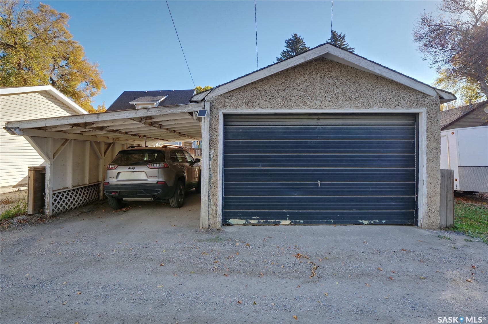 1042 Algoma Avenue, Moose Jaw SK S6H 3Z5