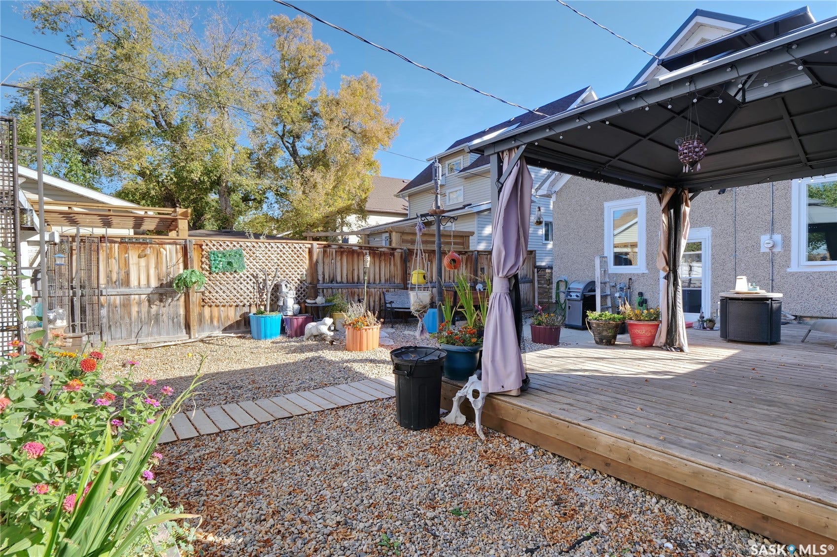 1042 Algoma Avenue, Moose Jaw SK S6H 3Z5