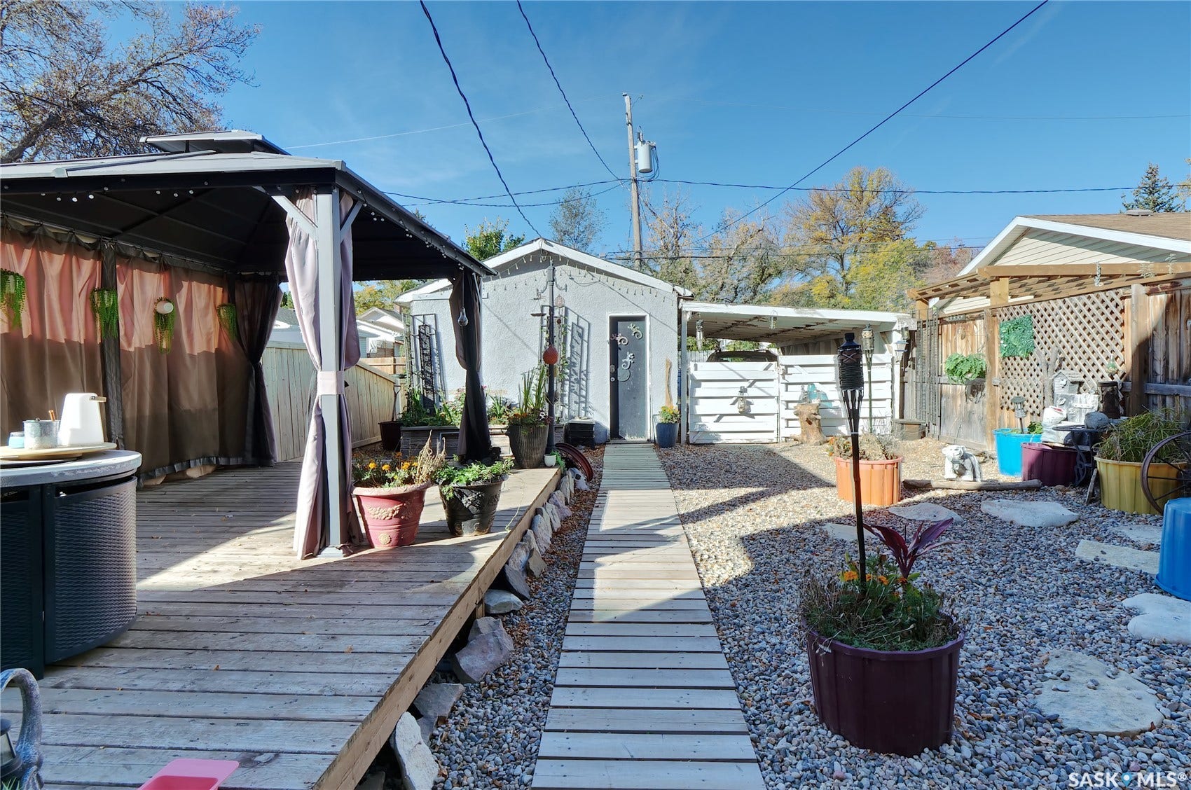 1042 Algoma Avenue, Moose Jaw SK S6H 3Z5