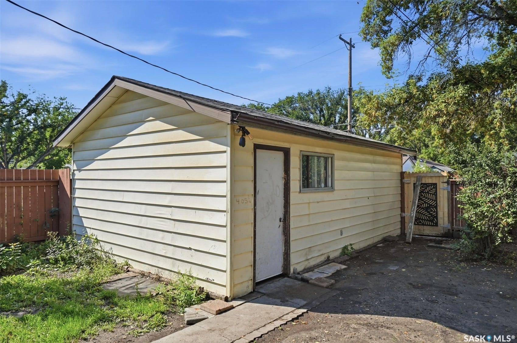 405 W Avenue N, Saskatoon SK S7L 3G9