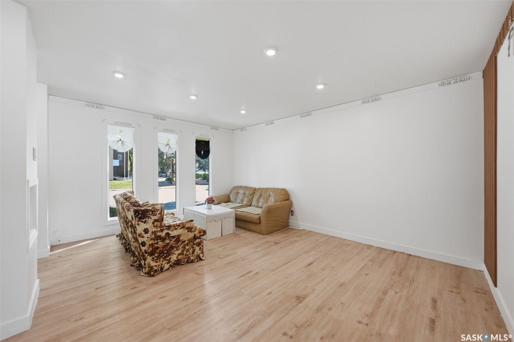 405 W Avenue N, Saskatoon SK S7L 3G9