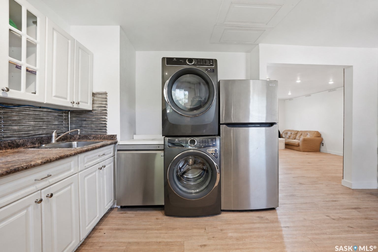405 W Avenue N, Saskatoon SK S7L 3G9