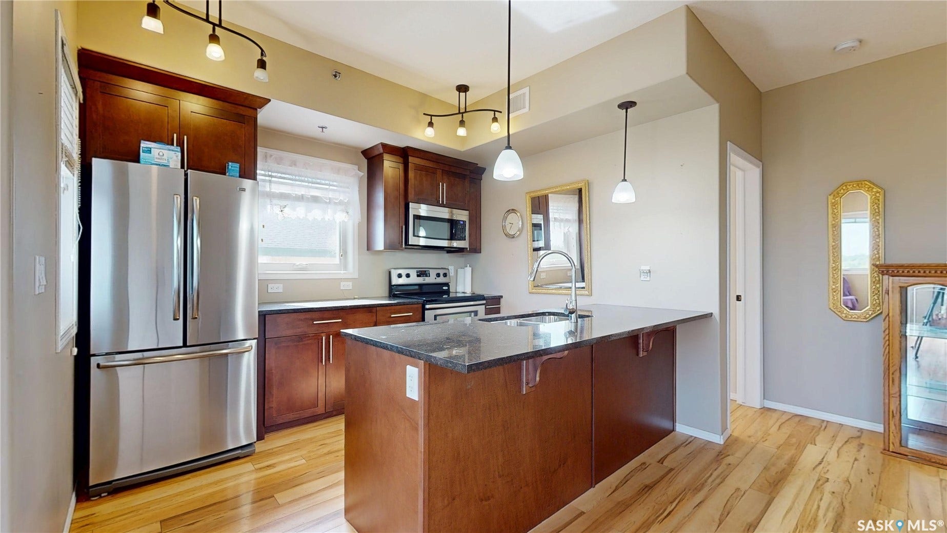 1220 Blackfoot Drive, #415, Regina SK S4S 6T2 Welcome to 415 - 1220 Blackfoot Drive and this amazing kitchen!