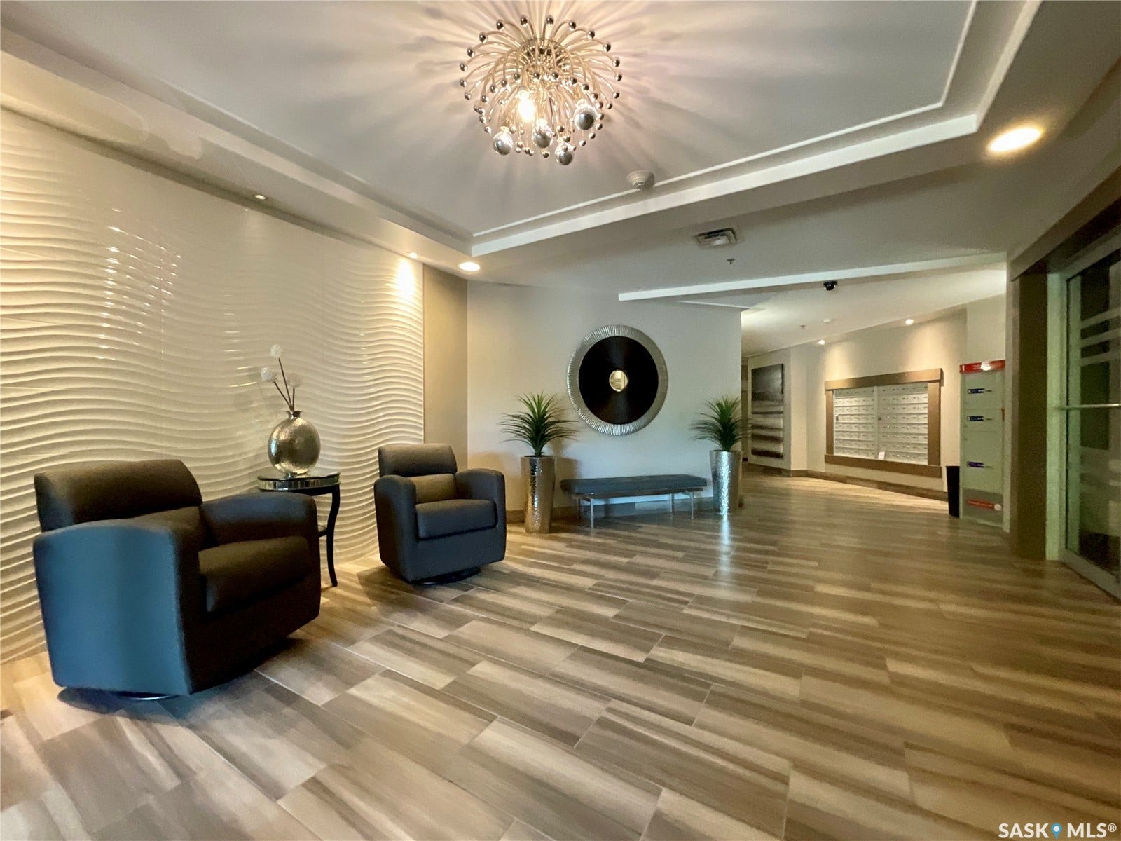 1220 Blackfoot Drive, #415, Regina SK S4S 6T2 Front lobby