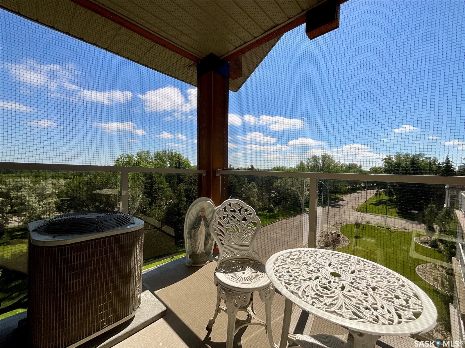 1220 Blackfoot Drive, #415, Regina SK S4S 6T2 1220 Blackfoot Drive, #415, Regina SK S4S 6T2