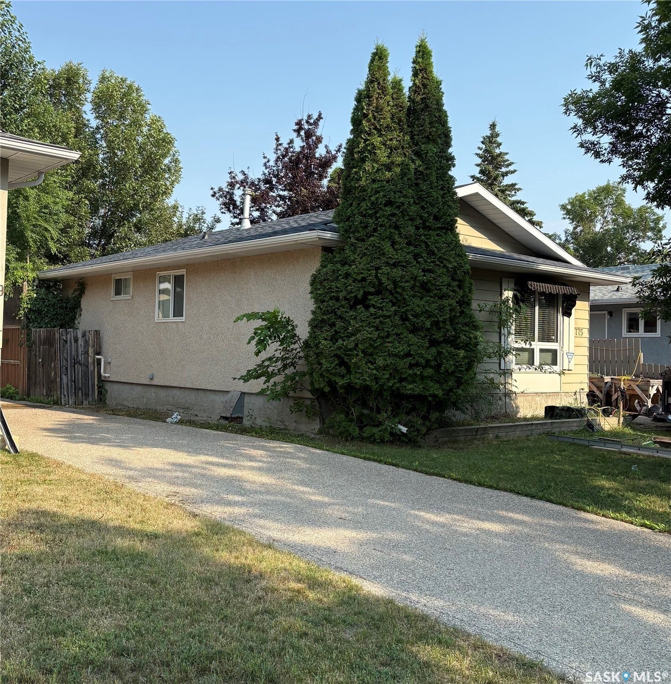 775 Hayworth Crescent N, Regina SK S4X 1X8