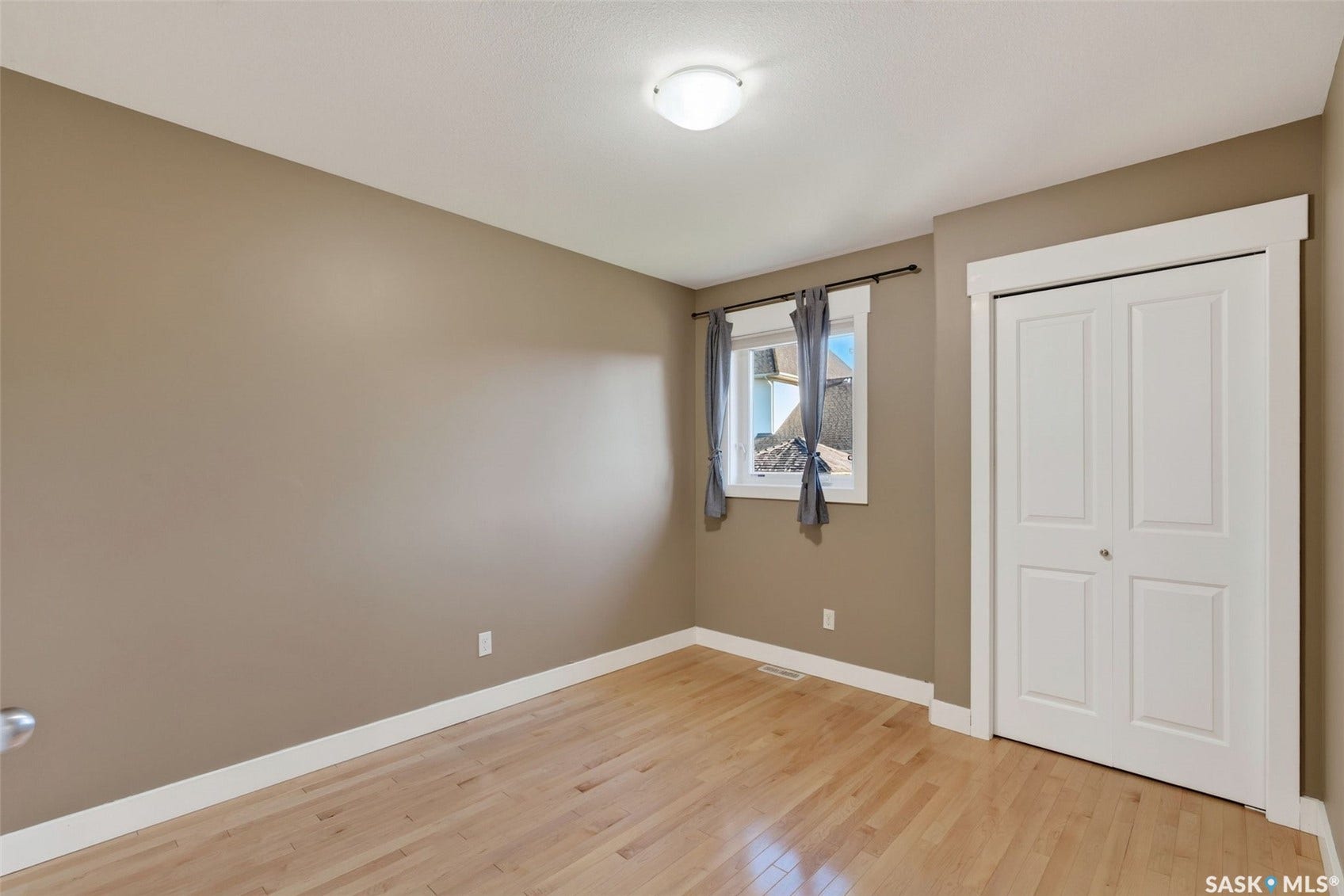 1334 Stensrud Road, Saskatoon SK S7W 0B9
