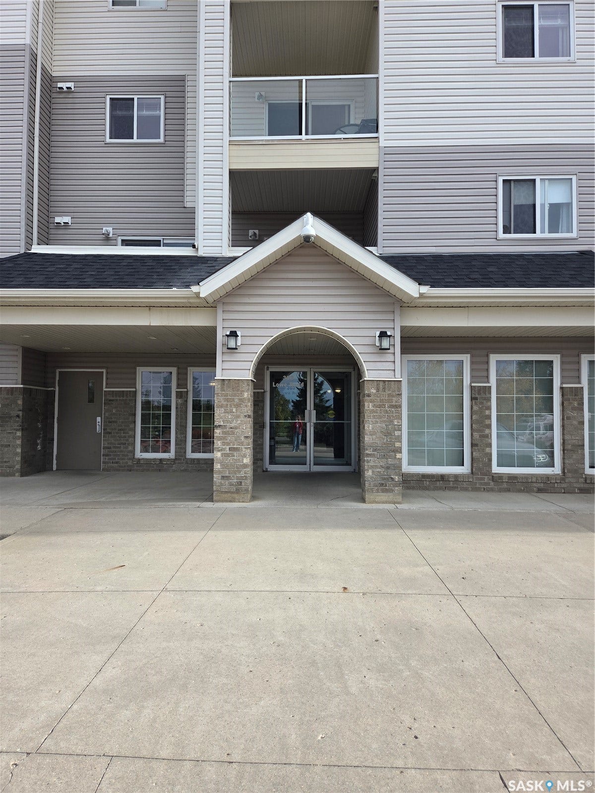 303 Lowe Road, #418, Saskatoon SK S7S 1P2