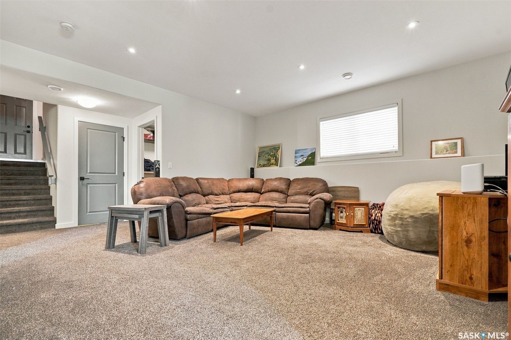 1119 Pringle Way, Saskatoon SK S7T 0V4