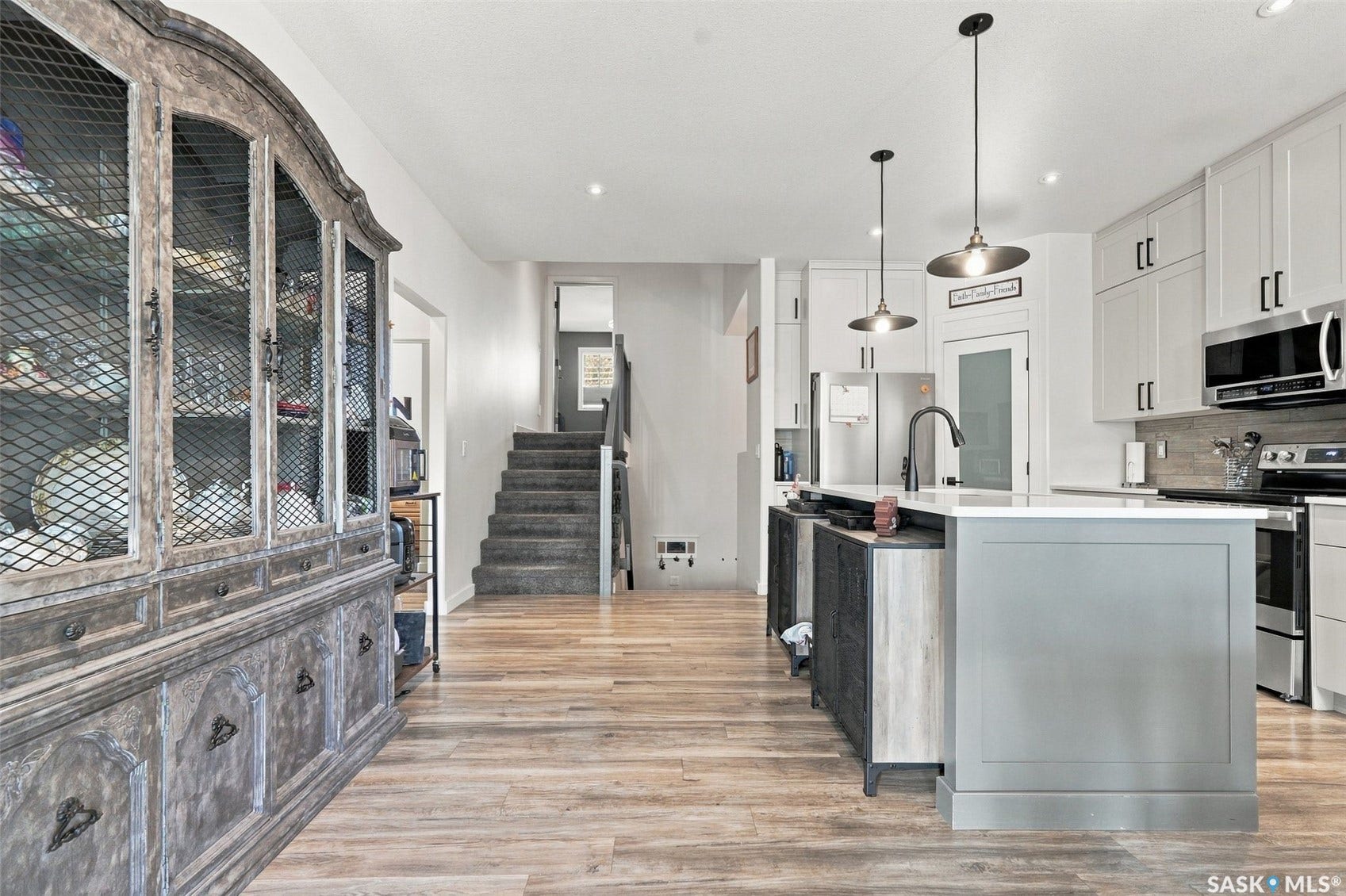 1119 Pringle Way, Saskatoon SK S7T 0V4