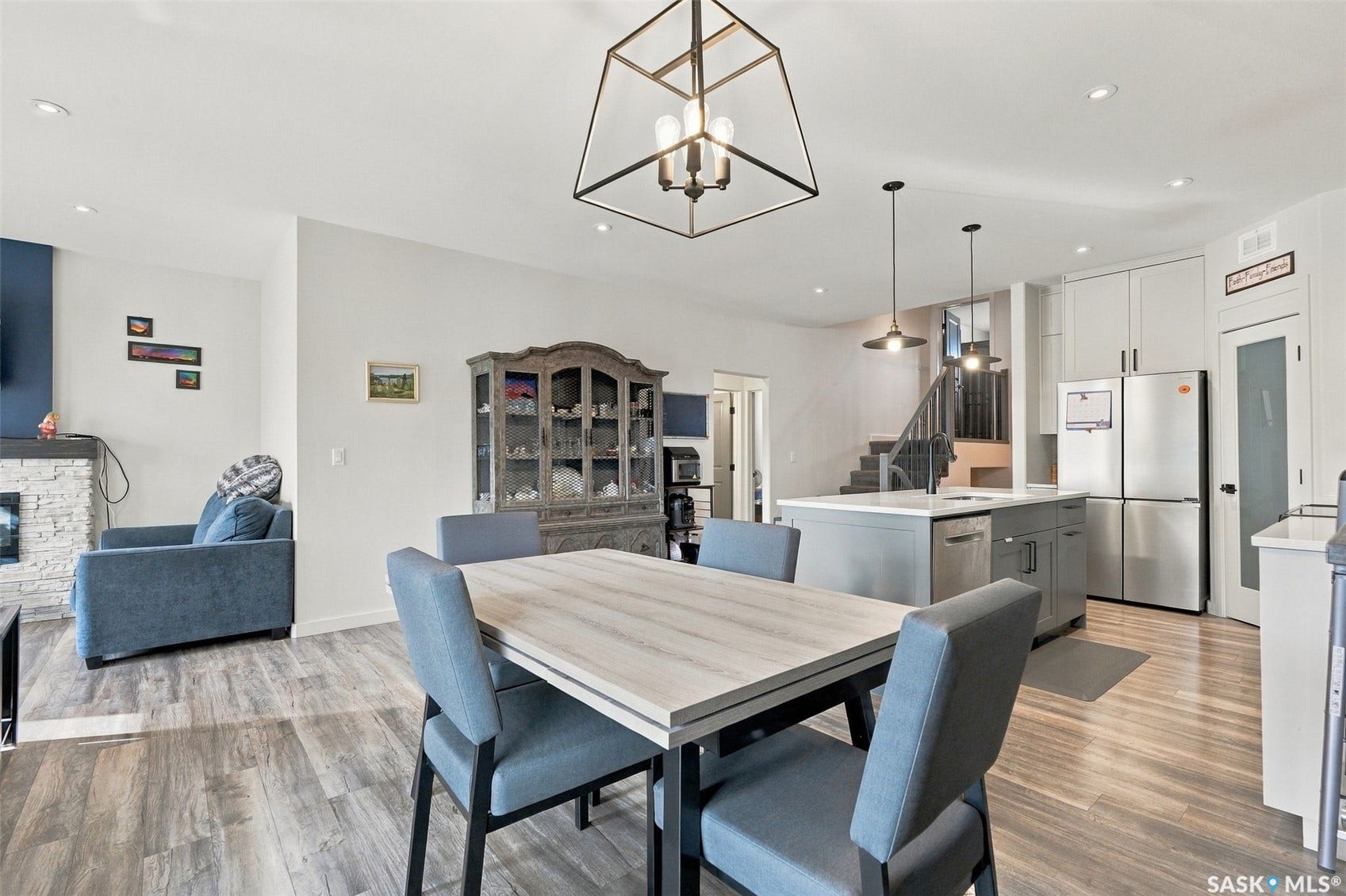 1119 Pringle Way, Saskatoon SK S7T 0V4