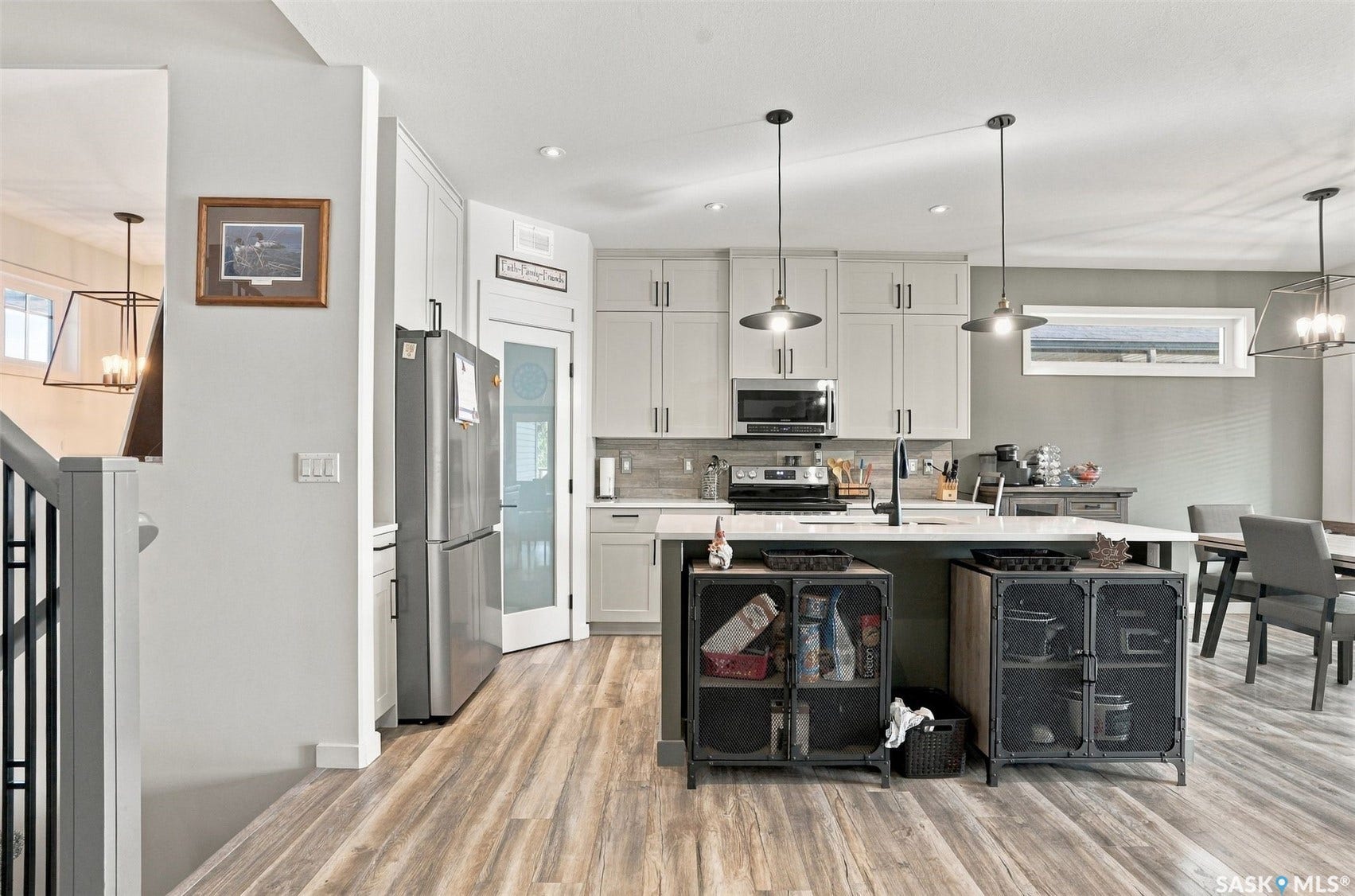 1119 Pringle Way, Saskatoon SK S7T 0V4