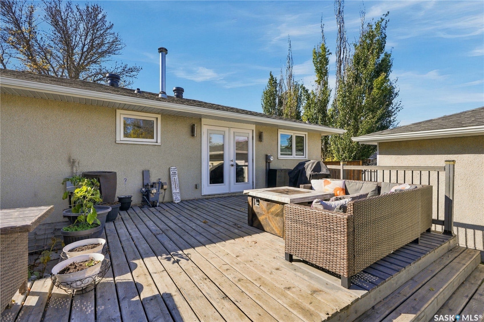 158 Smallwood Crescent, Saskatoon SK S7L 4Z6
