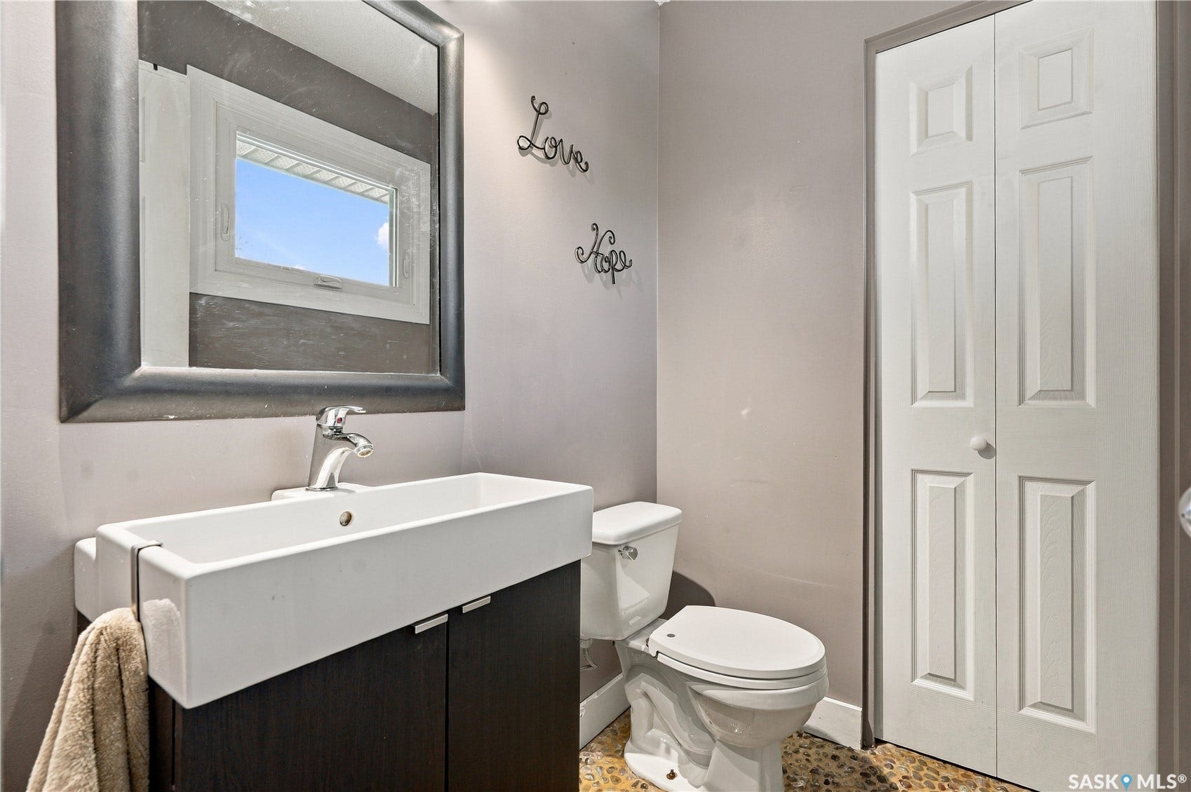 158 Smallwood Crescent, Saskatoon SK S7L 4Z6