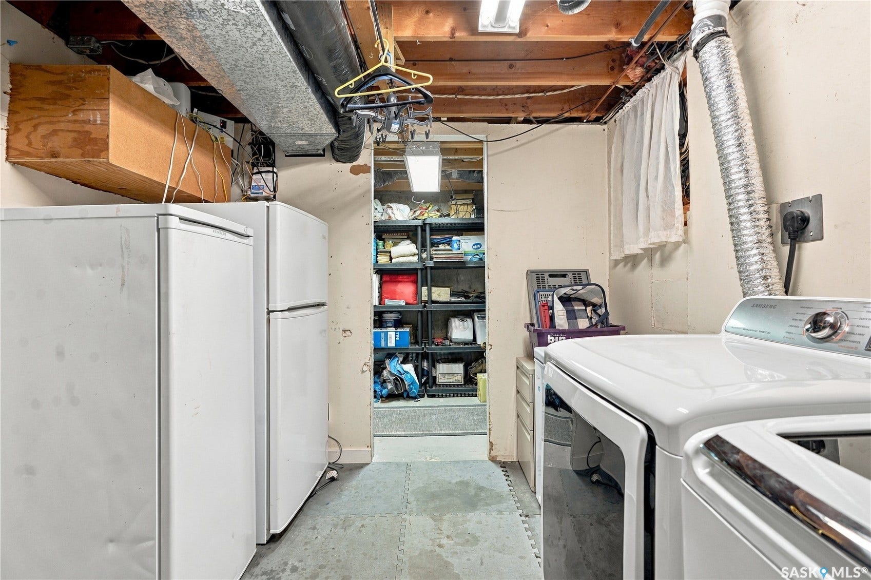 158 Smallwood Crescent, Saskatoon SK S7L 4Z6
