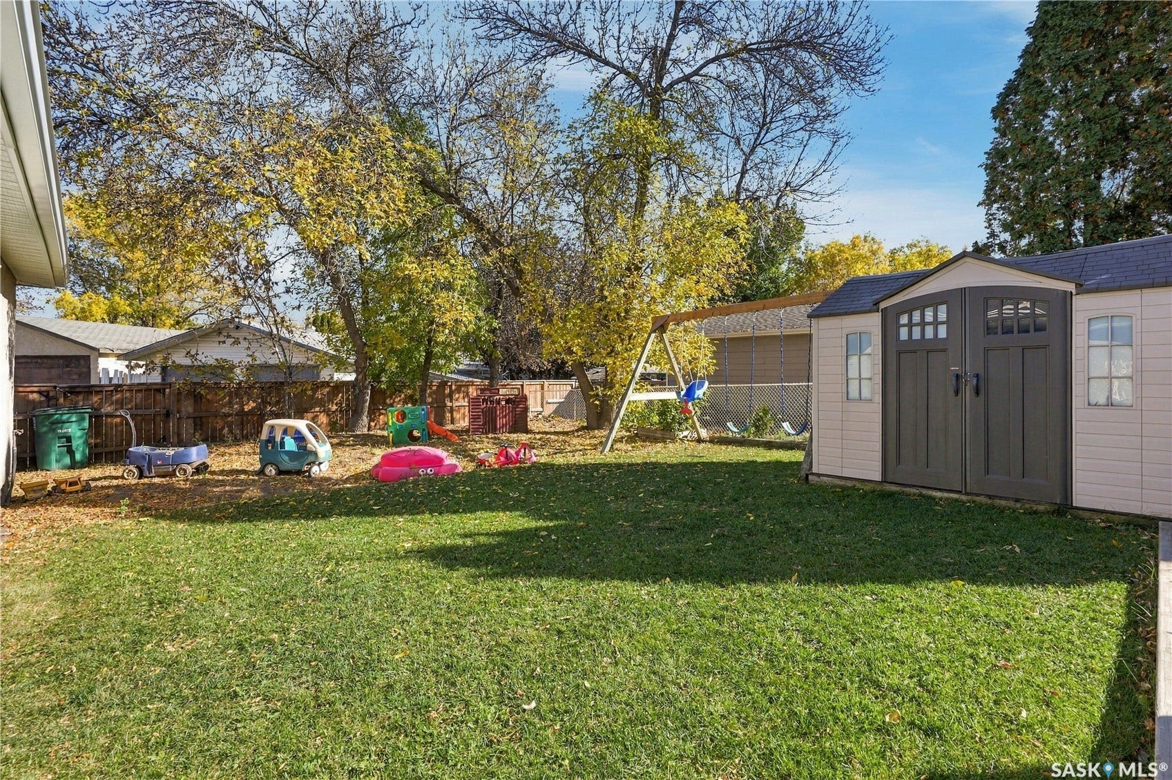 158 Smallwood Crescent, Saskatoon SK S7L 4Z6