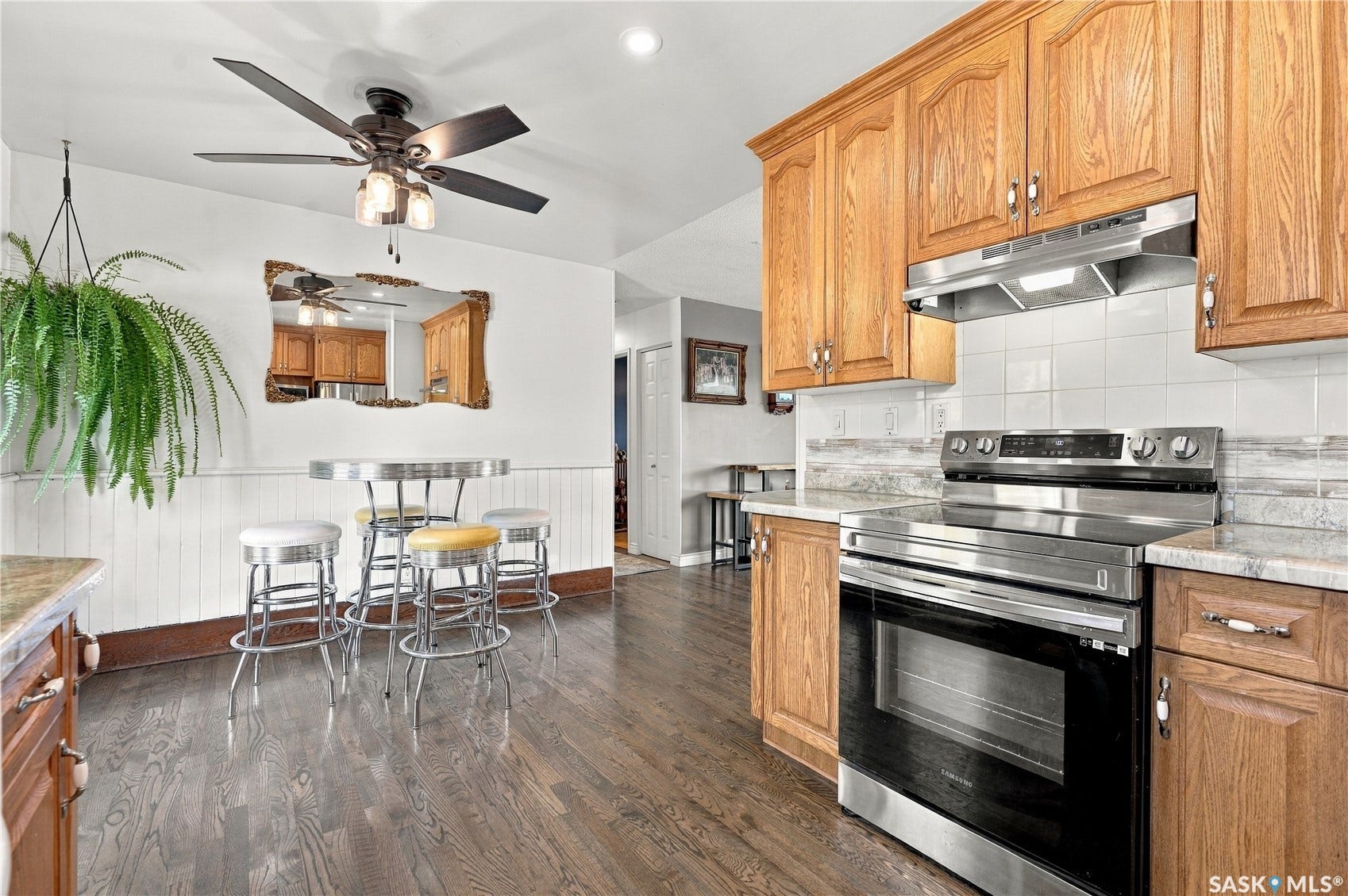 158 Smallwood Crescent, Saskatoon SK S7L 4Z6