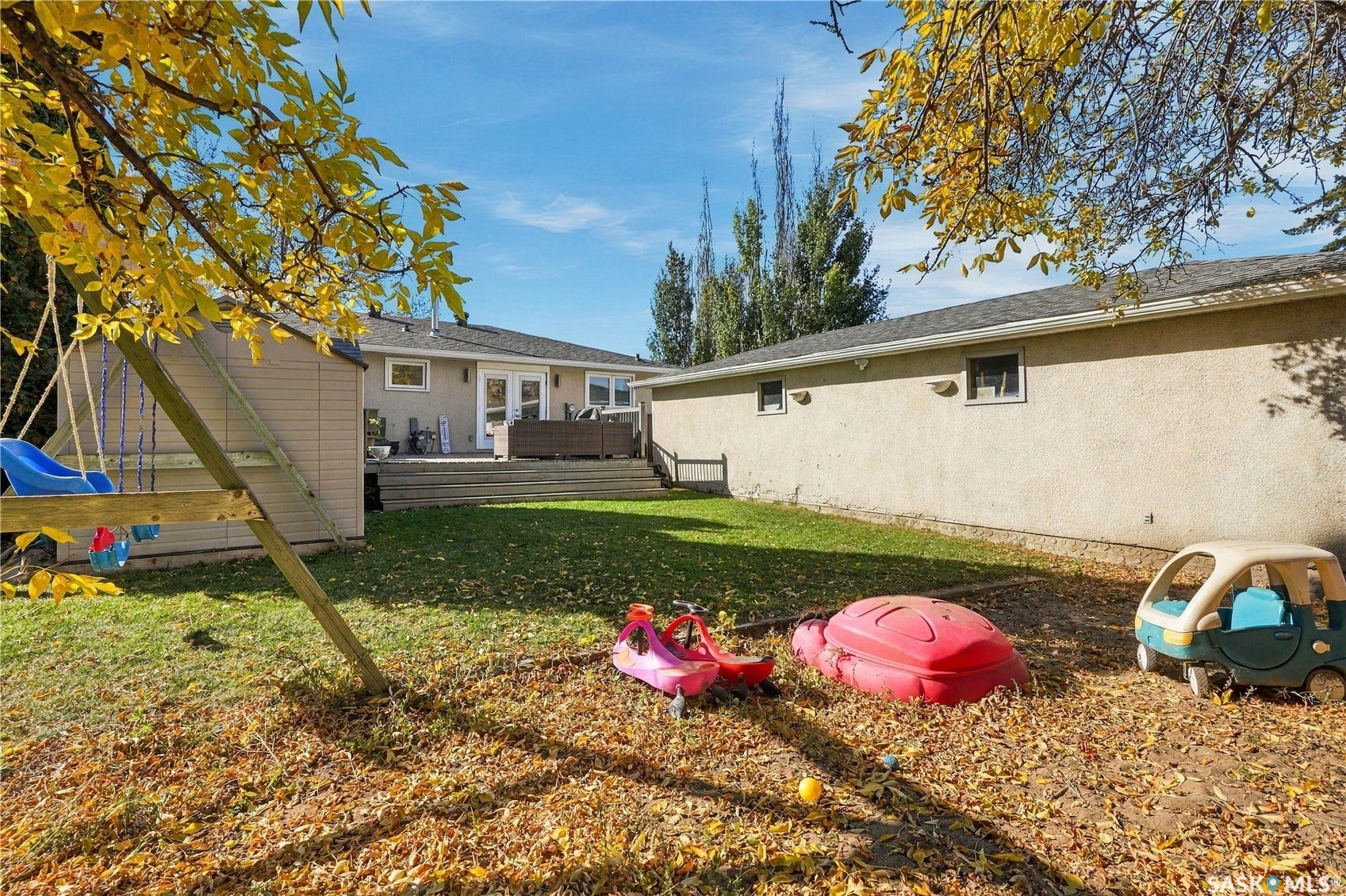 158 Smallwood Crescent, Saskatoon SK S7L 4Z6
