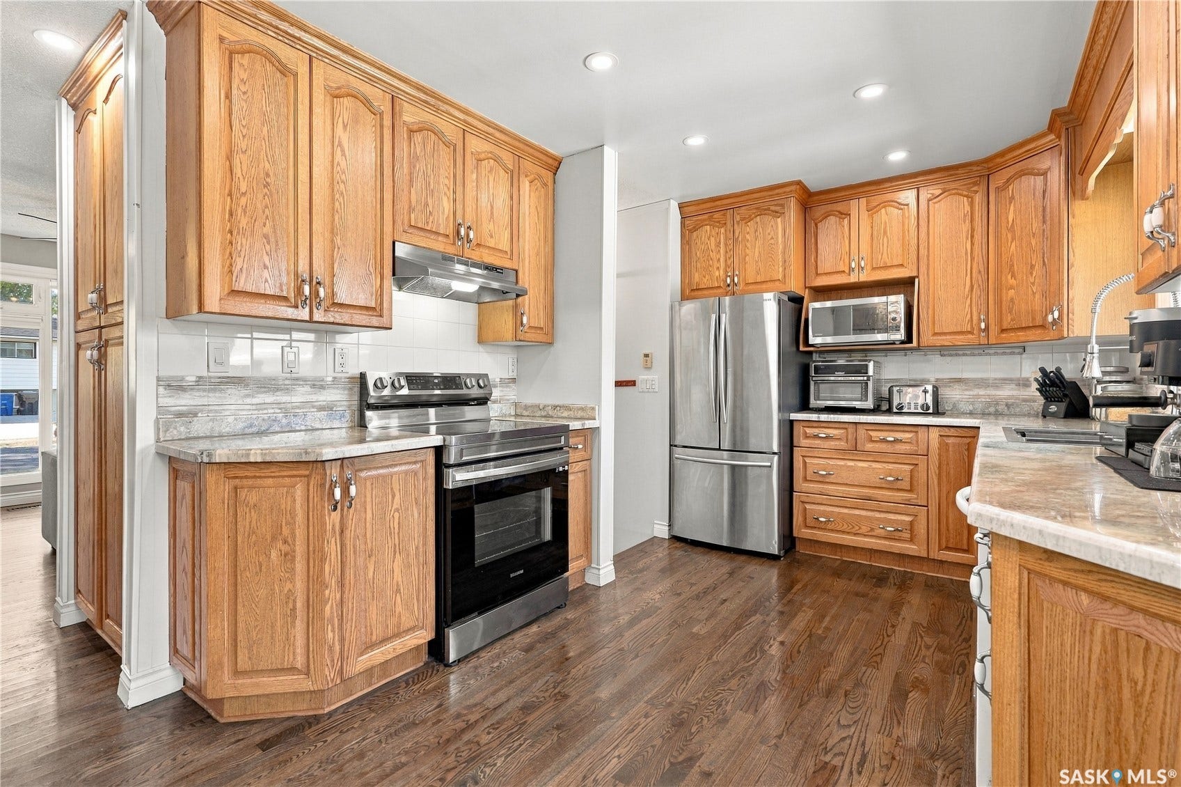 158 Smallwood Crescent, Saskatoon SK S7L 4Z6