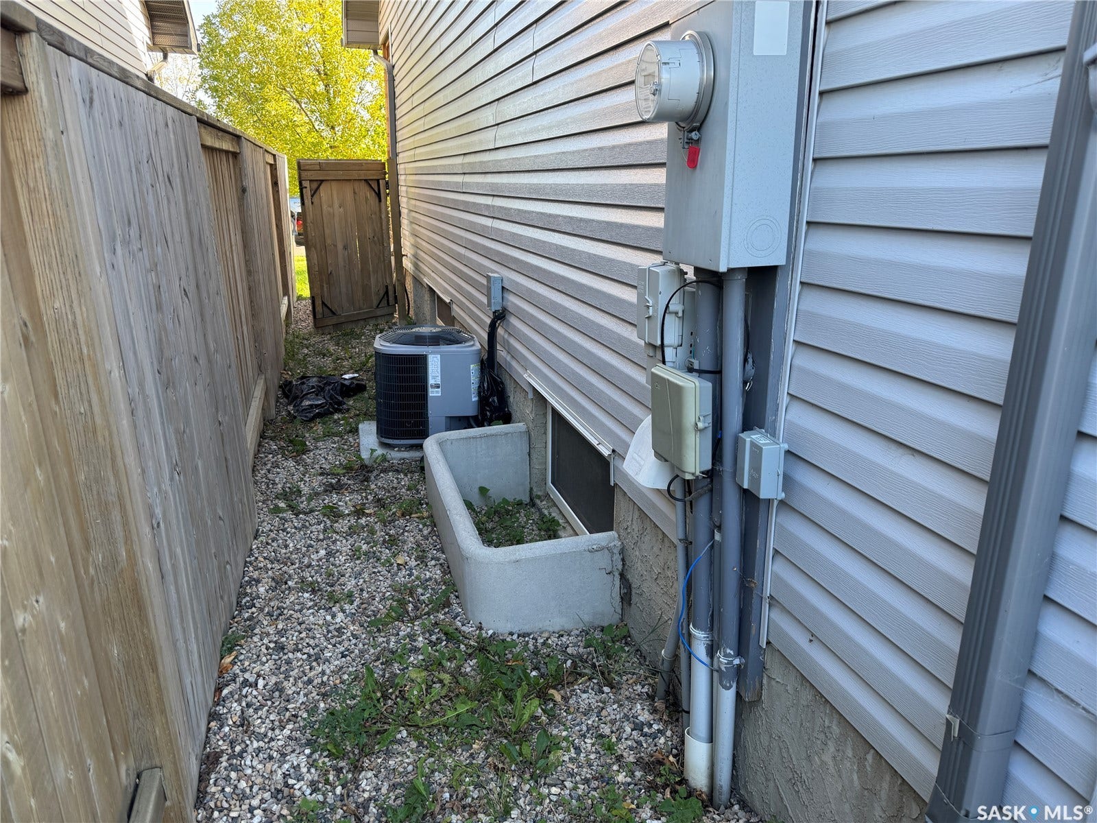 158 East Hampton Boulevard, Saskatoon SK S7R 0A7
