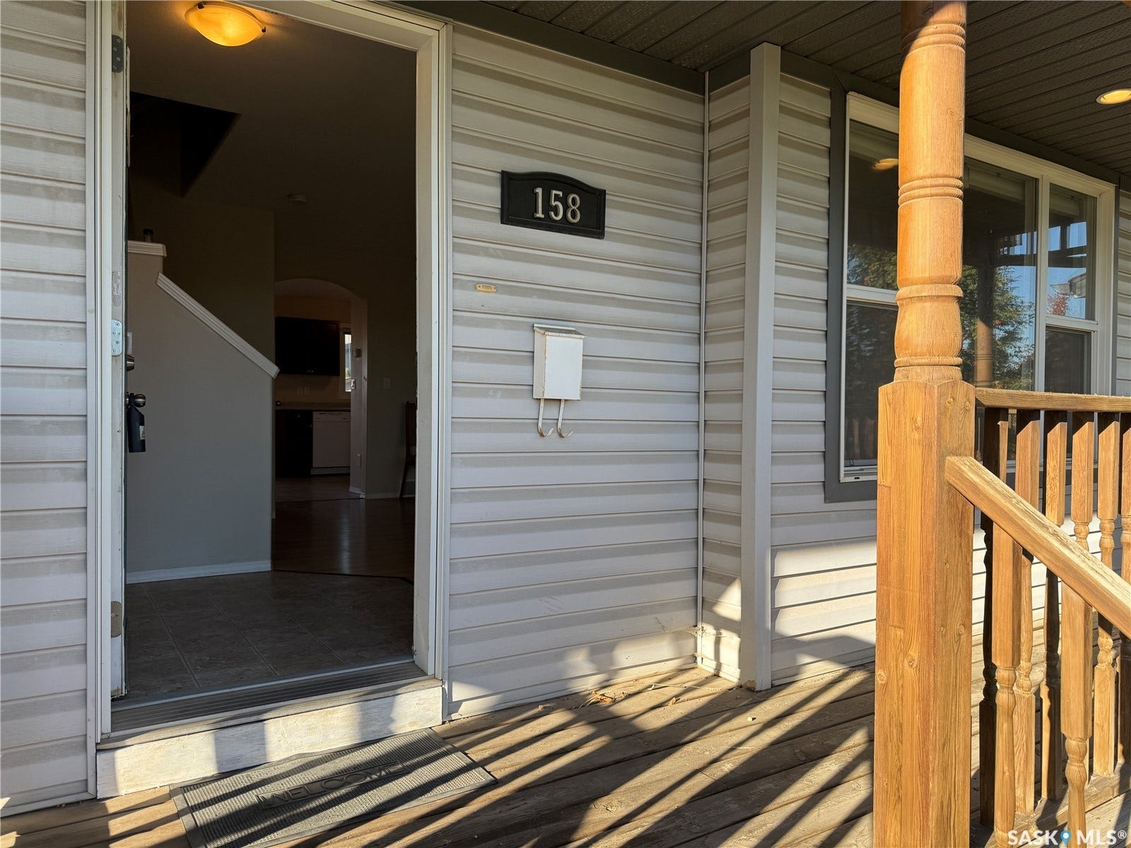 158 East Hampton Boulevard, Saskatoon SK S7R 0A7