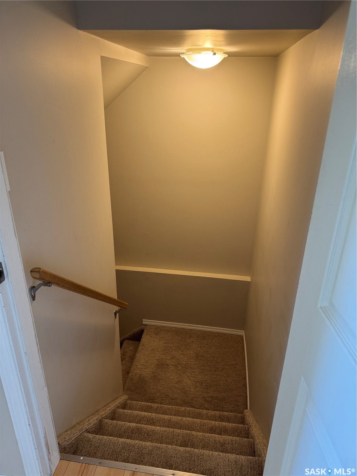 158 East Hampton Boulevard, Saskatoon SK S7R 0A7