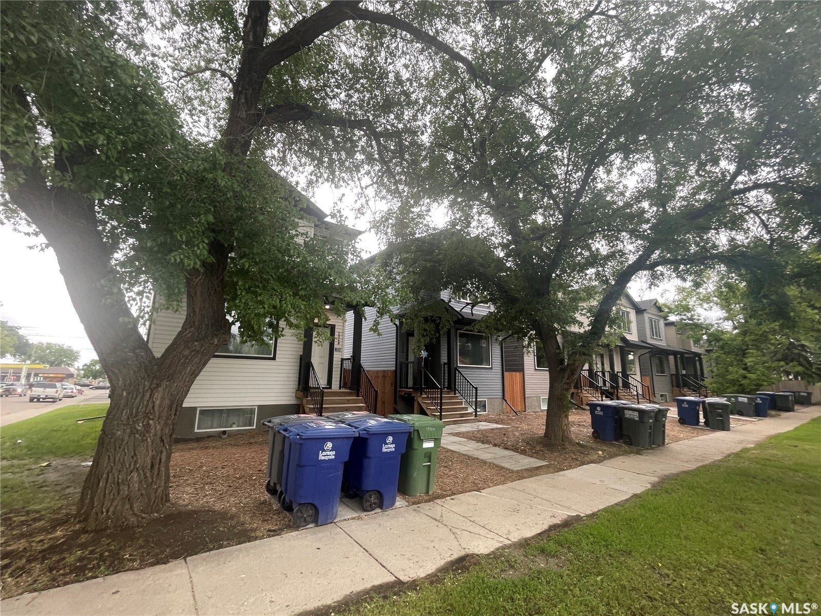 1530 B Avenue N, Saskatoon SK S7L 1H1