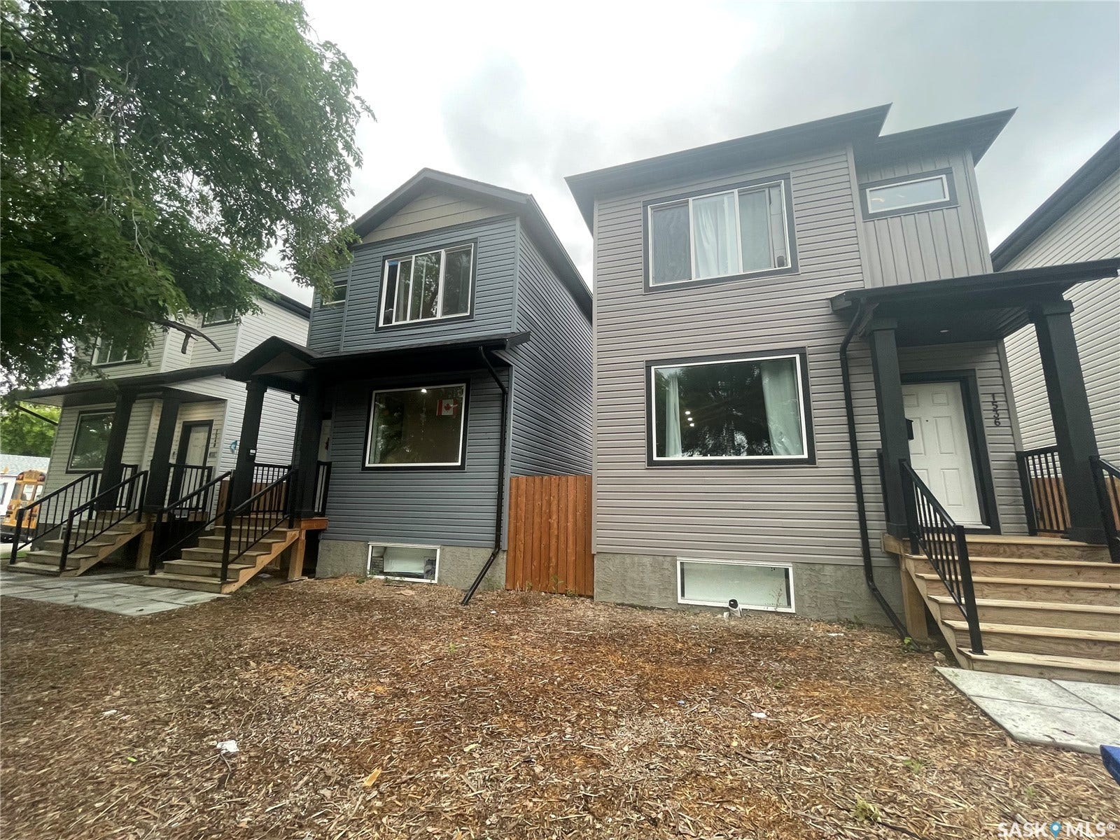 1530 B Avenue N, Saskatoon SK S7L 1H1