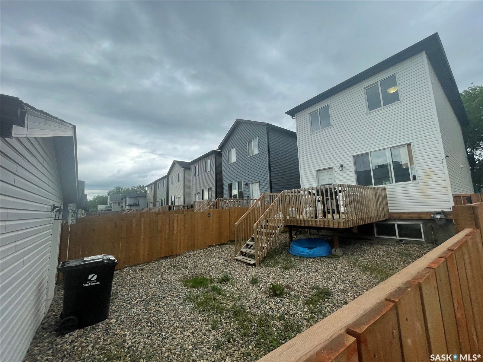 1530 B Avenue N, Saskatoon SK S7L 1H1