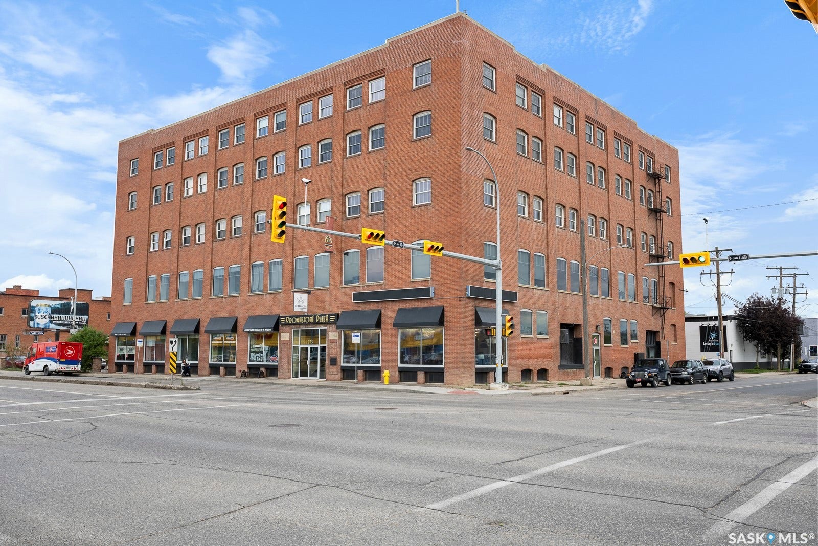 1275 BROAD Street, #112, Regina SK S4R 1Y2 1275 BROAD Street, #112, Regina SK S4R 1Y2