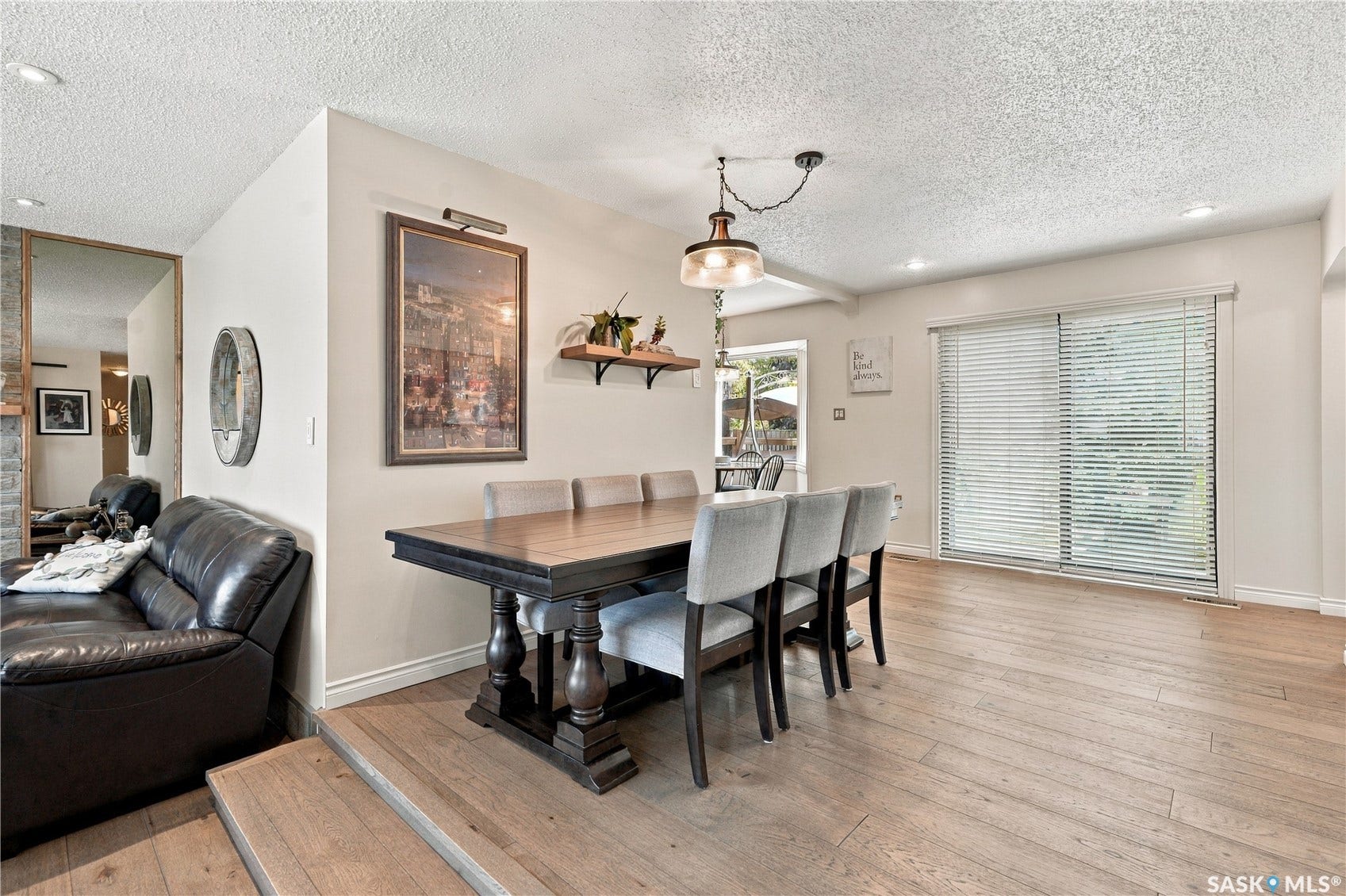 222 Smith Road, Saskatoon SK S7M 4Z5