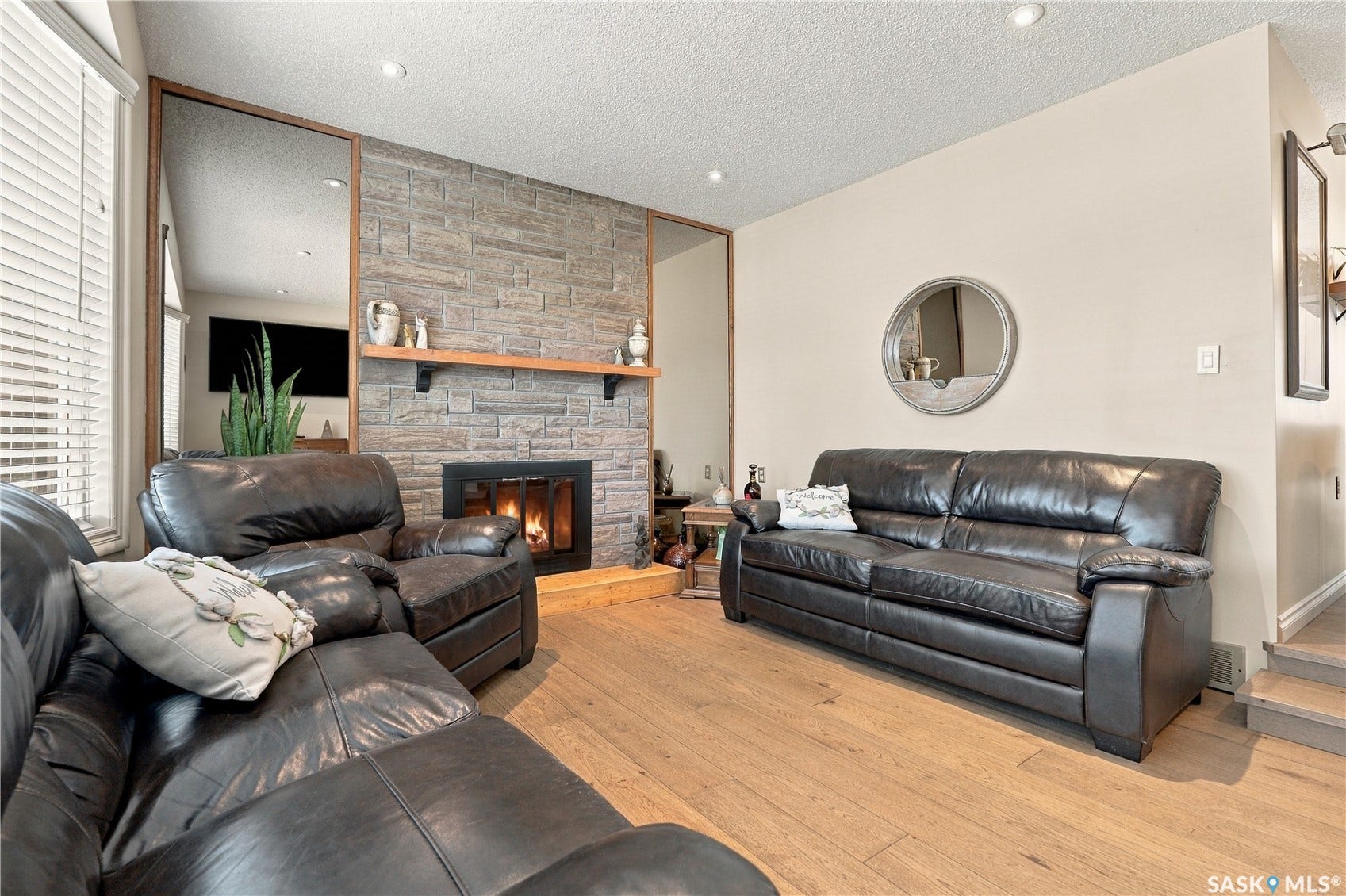 222 Smith Road, Saskatoon SK S7M 4Z5