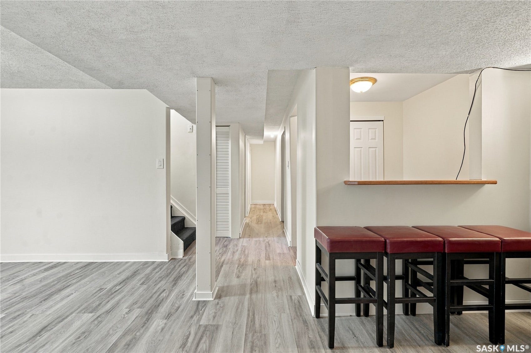 222 Smith Road, Saskatoon SK S7M 4Z5
