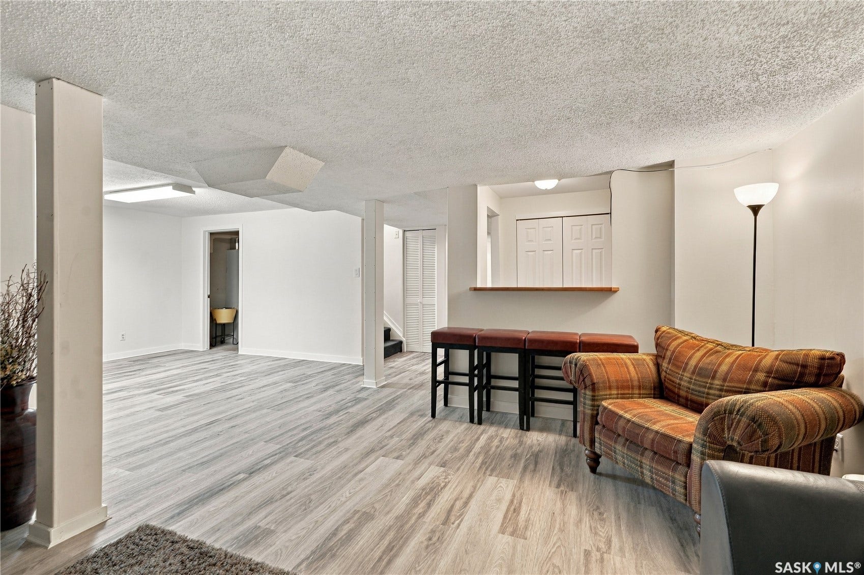 222 Smith Road, Saskatoon SK S7M 4Z5