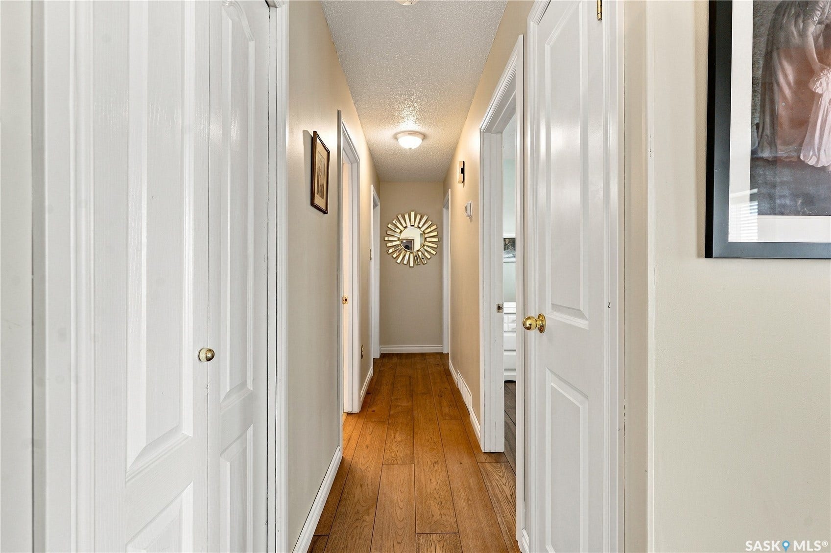 222 Smith Road, Saskatoon SK S7M 4Z5