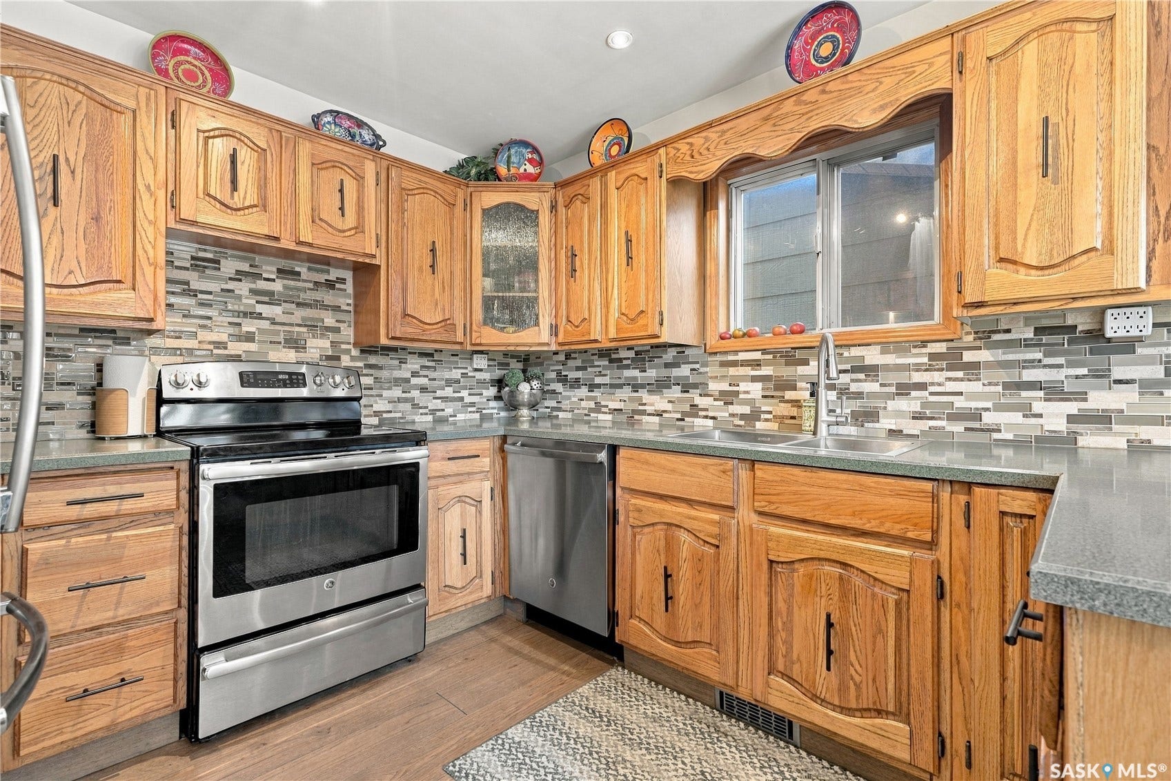 222 Smith Road, Saskatoon SK S7M 4Z5