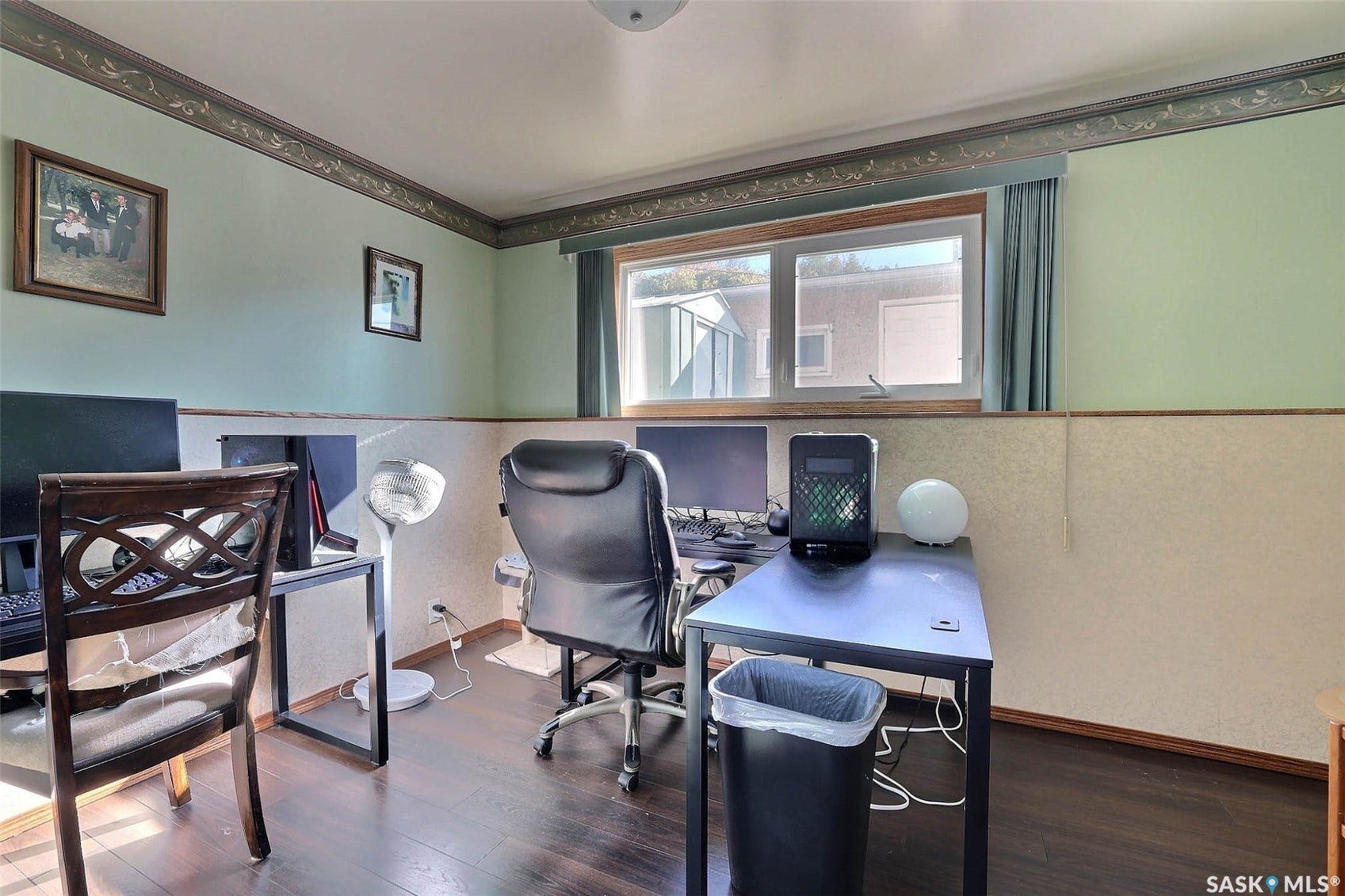 1425 9th Avenue N, Regina SK S4R 0E6