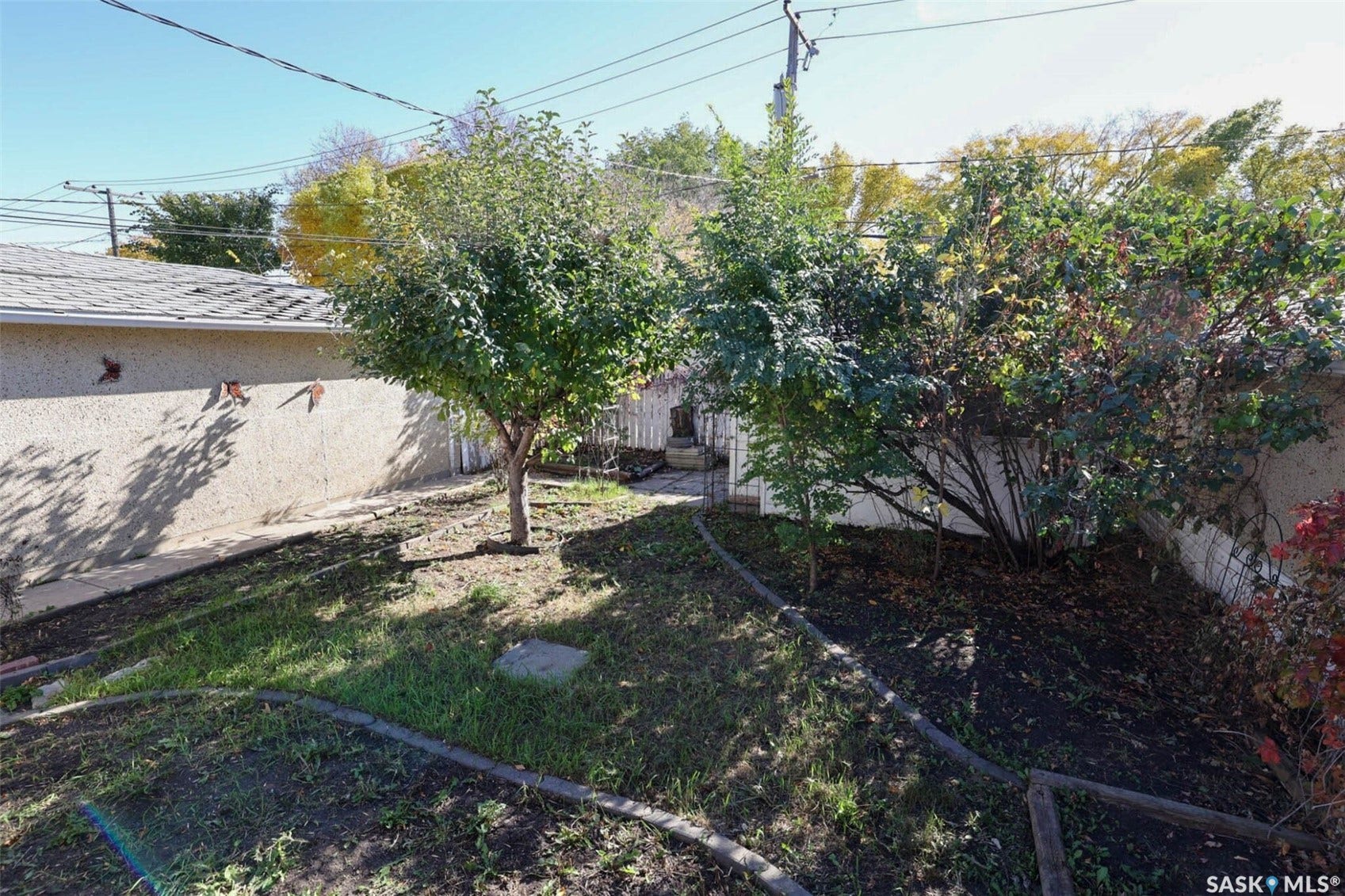 1425 9th Avenue N, Regina SK S4R 0E6