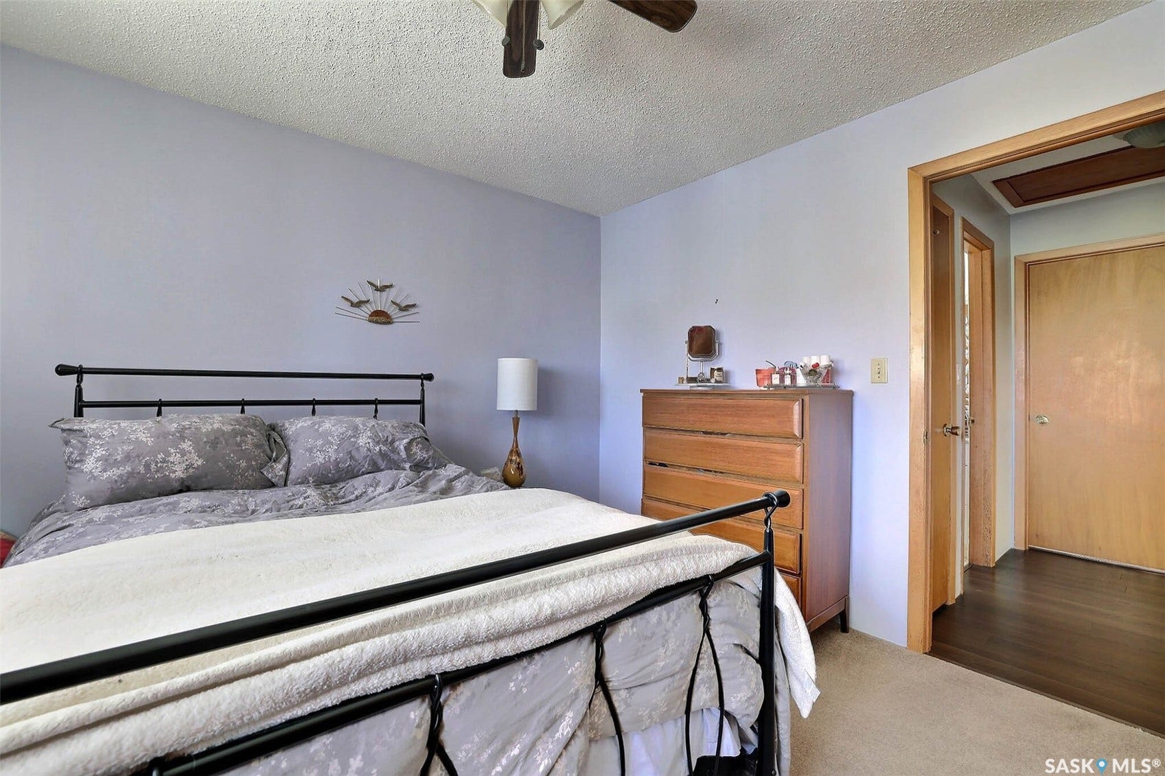 1425 9th Avenue N, Regina SK S4R 0E6