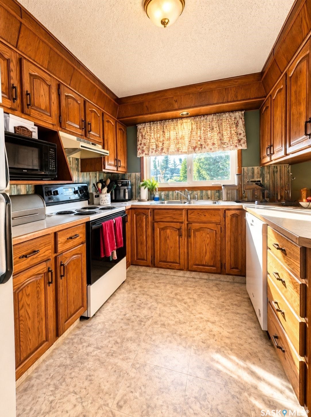 302 Cowie Crescent, Swift Current SK S9H 4W7